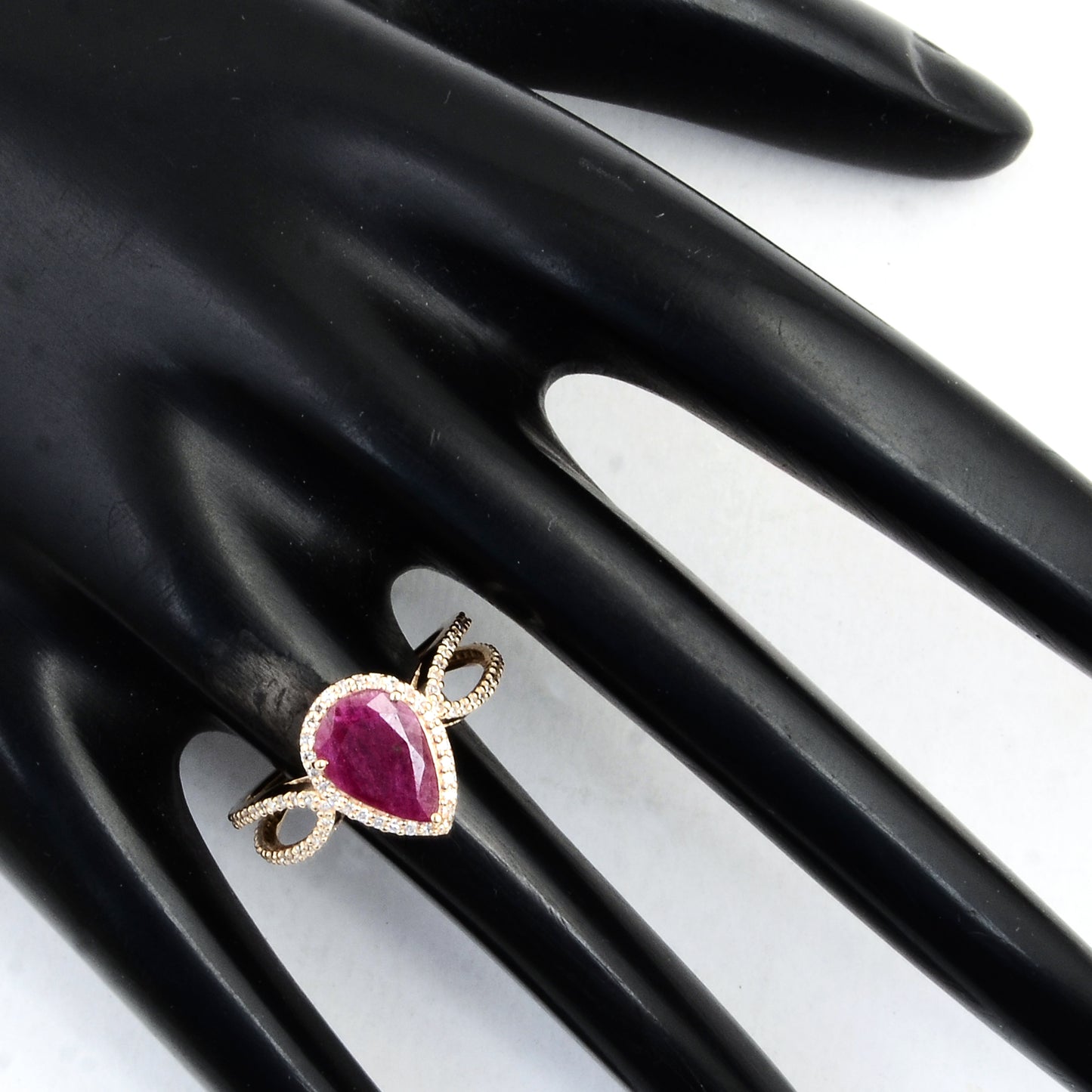 1.60 Ct Pear Mixed Cut Natural Corundum Ruby 14K Gold Ring