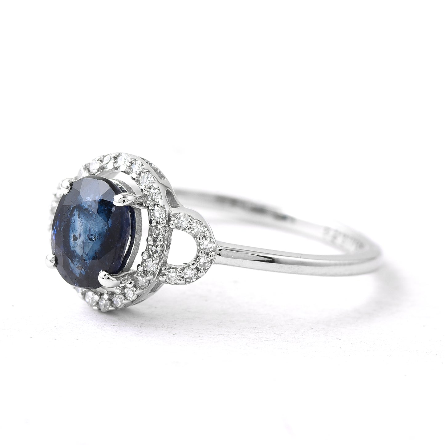 1.23 Ct Oval Sapphire 950 Platinum Ring