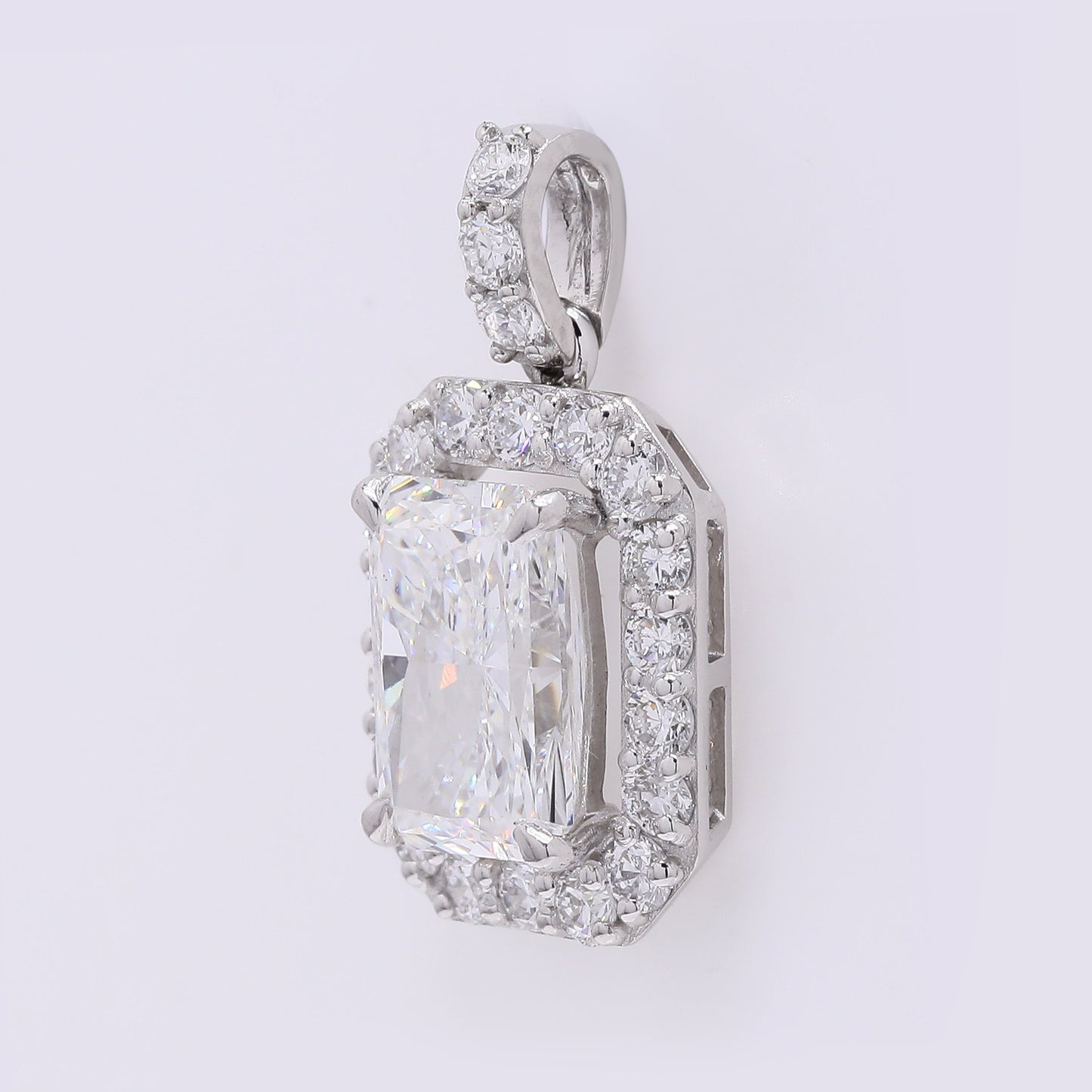2.46 Carats Lab Grown Diamond 950 Platinum Pendant