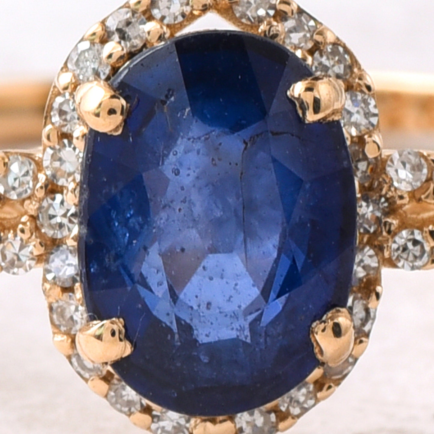1.83 Ct Oval Mixed Cut Natural Sapphire 14K Gold Ring
