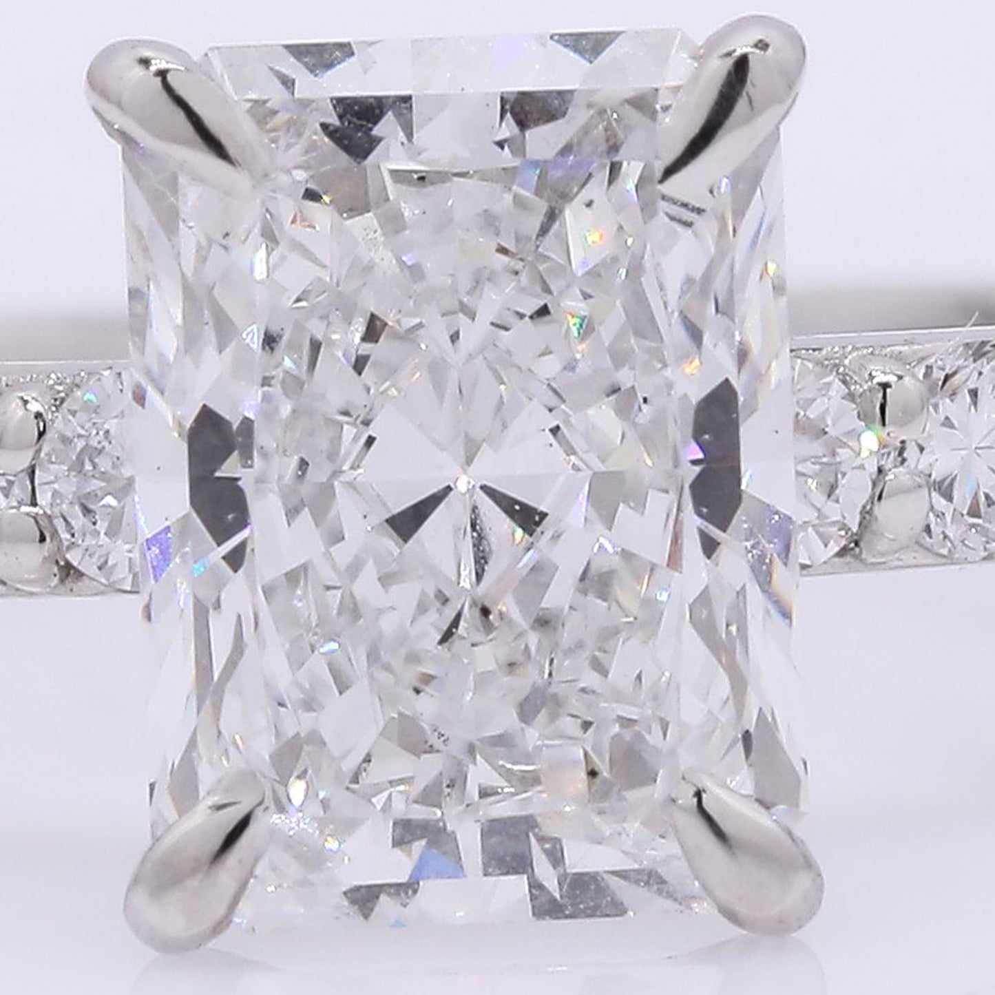 2.55 Carats Lab Grown Diamond 950 Platinum Ring