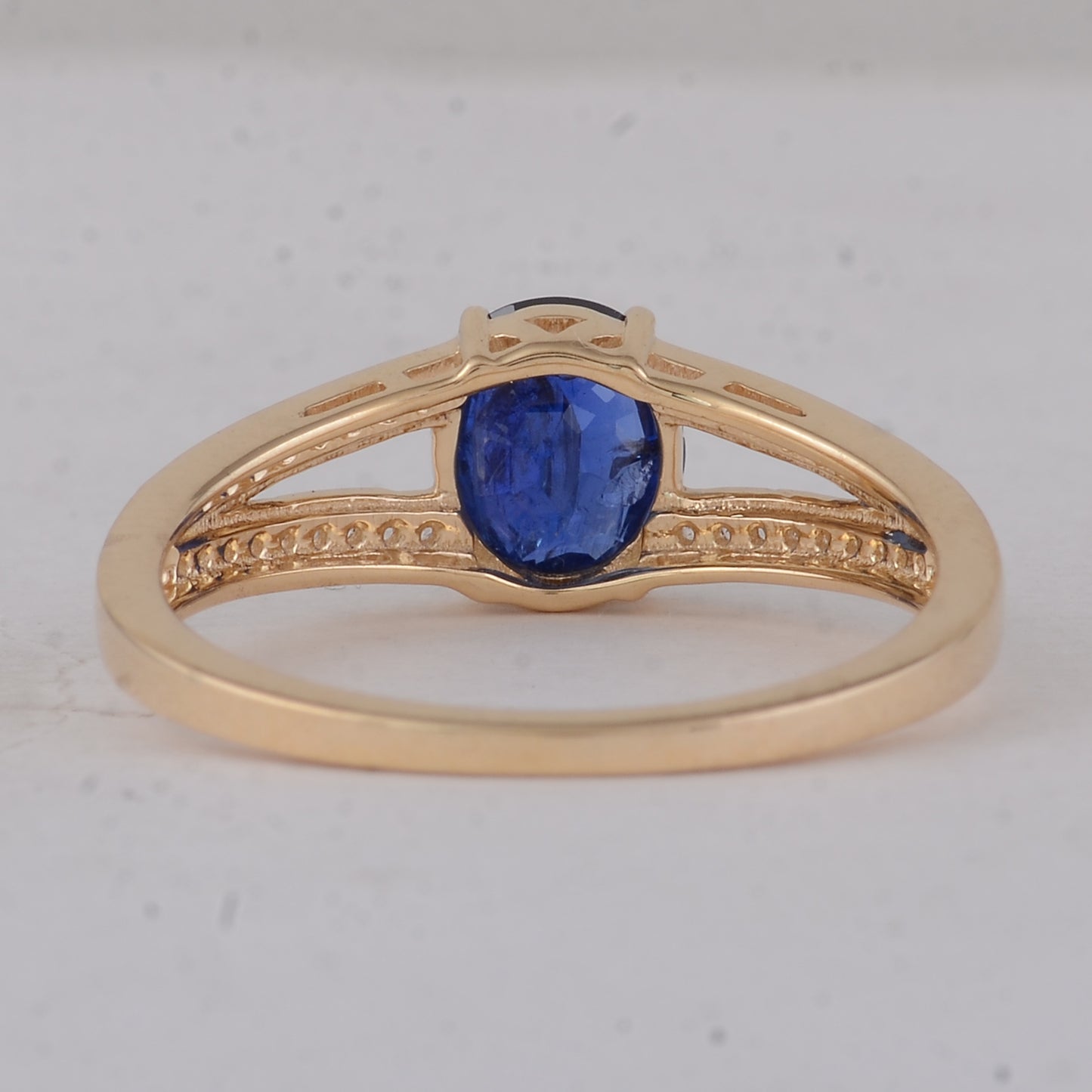 1.32 Ct Oval Sapphire 9K Gold Ring