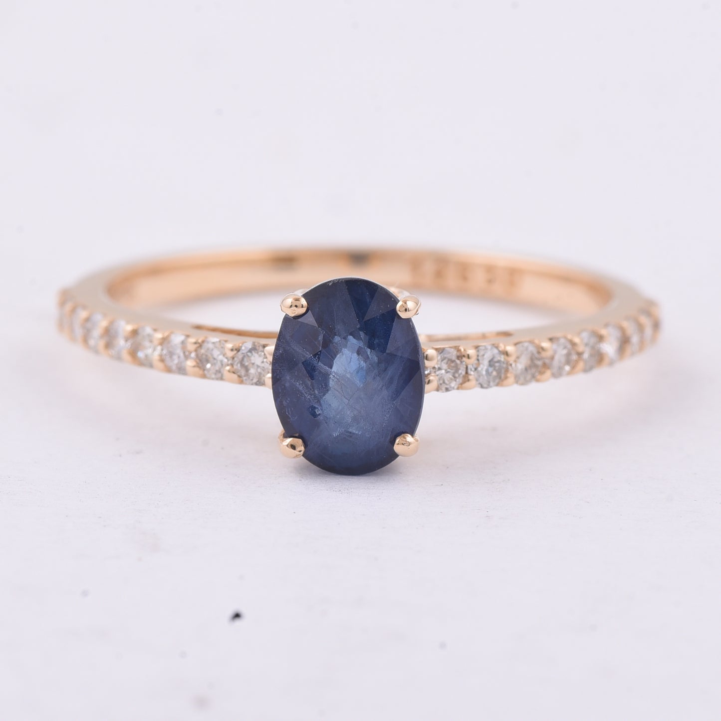 1.43 Ct Oval Natural Sapphire 14K Gold Ring