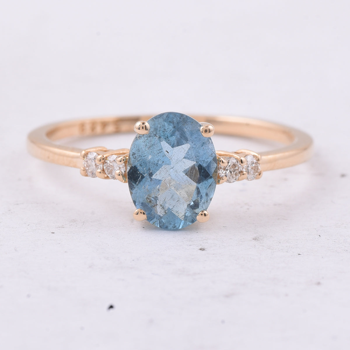 1.14 Ct Oval Natural Aquamarine 14K Gold Ring