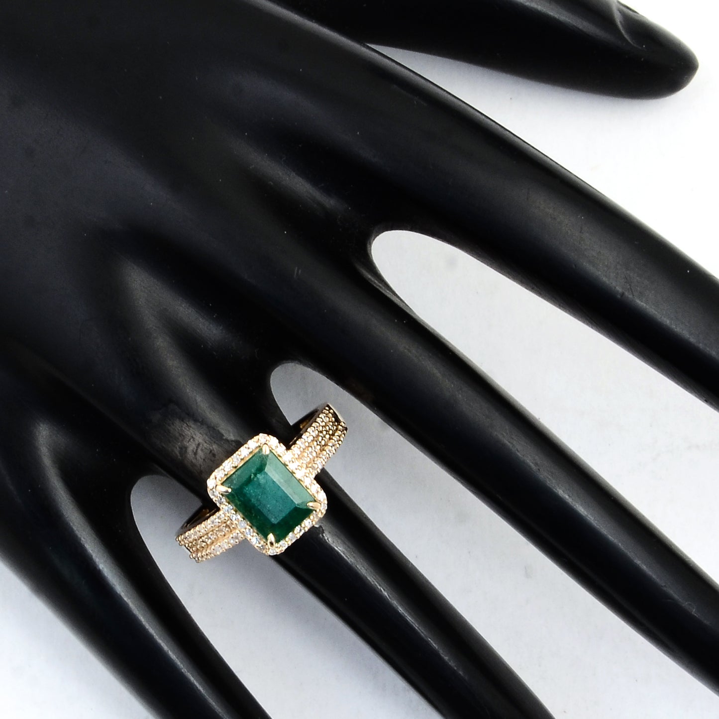 1.75 Ct Emerald Cut Natural Beryl Emerald 14K Gold Ring