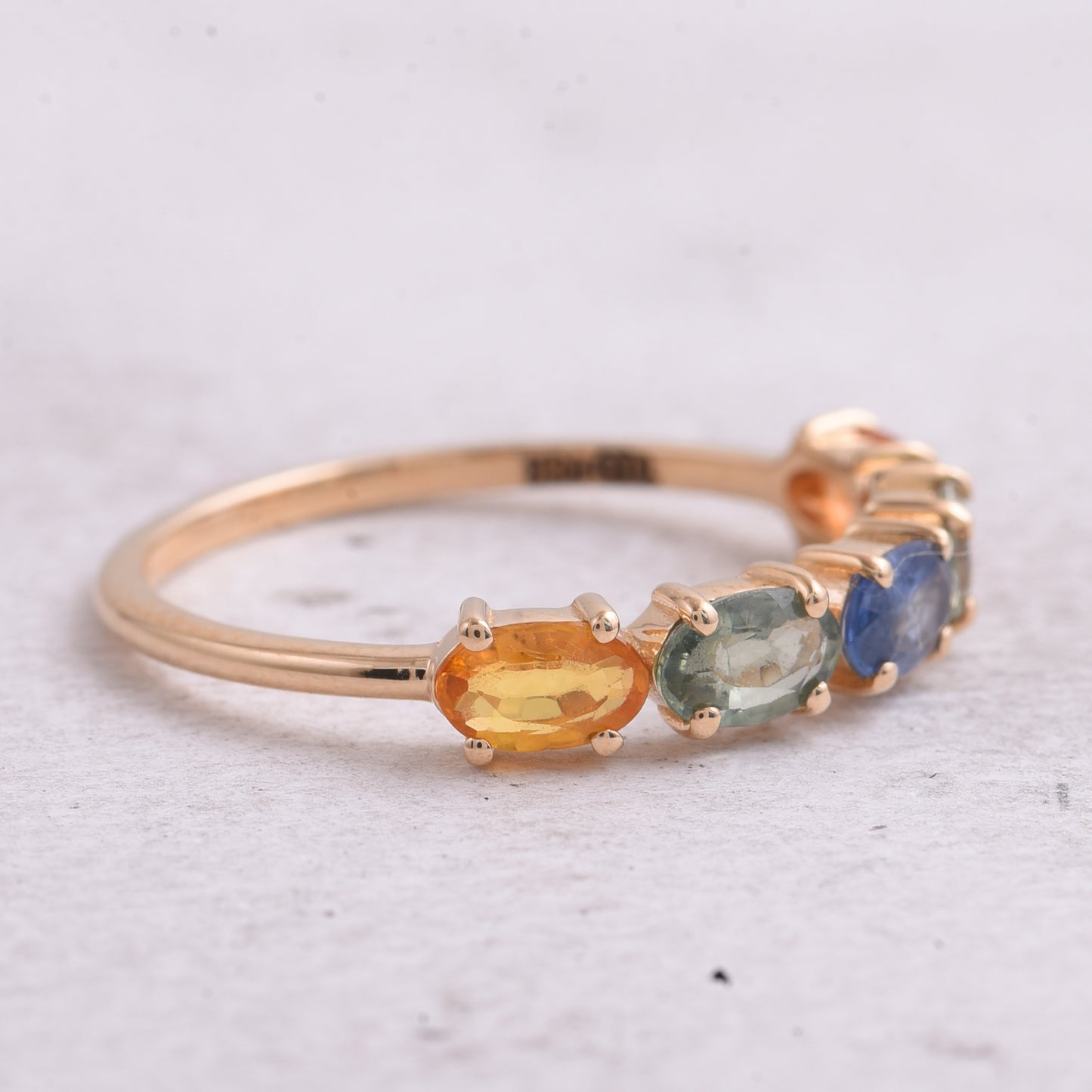 1.18 Ct Oval Natural Multi-Coloured Sapphire 14K Gold Ring