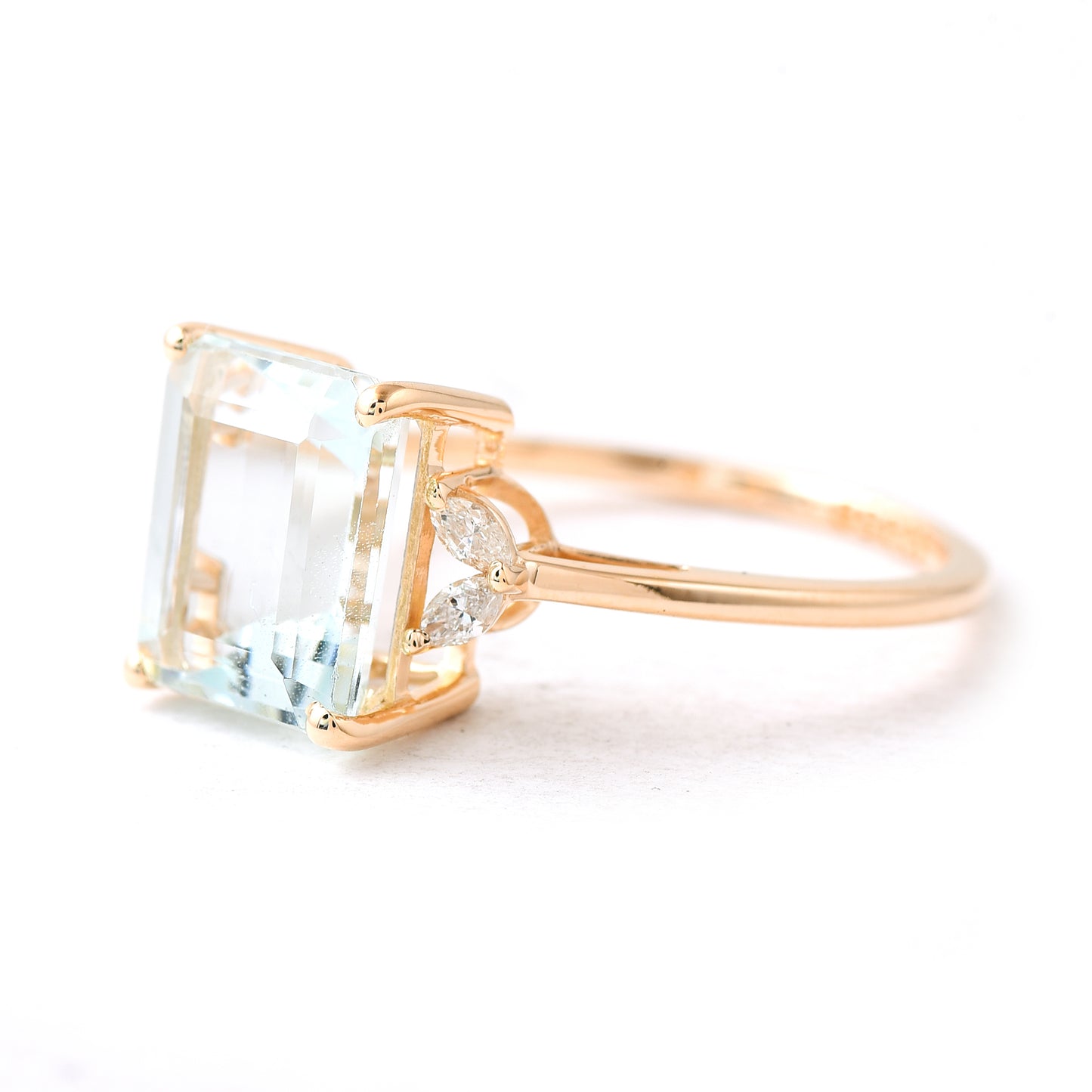 3.02 Ct Octagon Aquamarine 14K Gold Ring