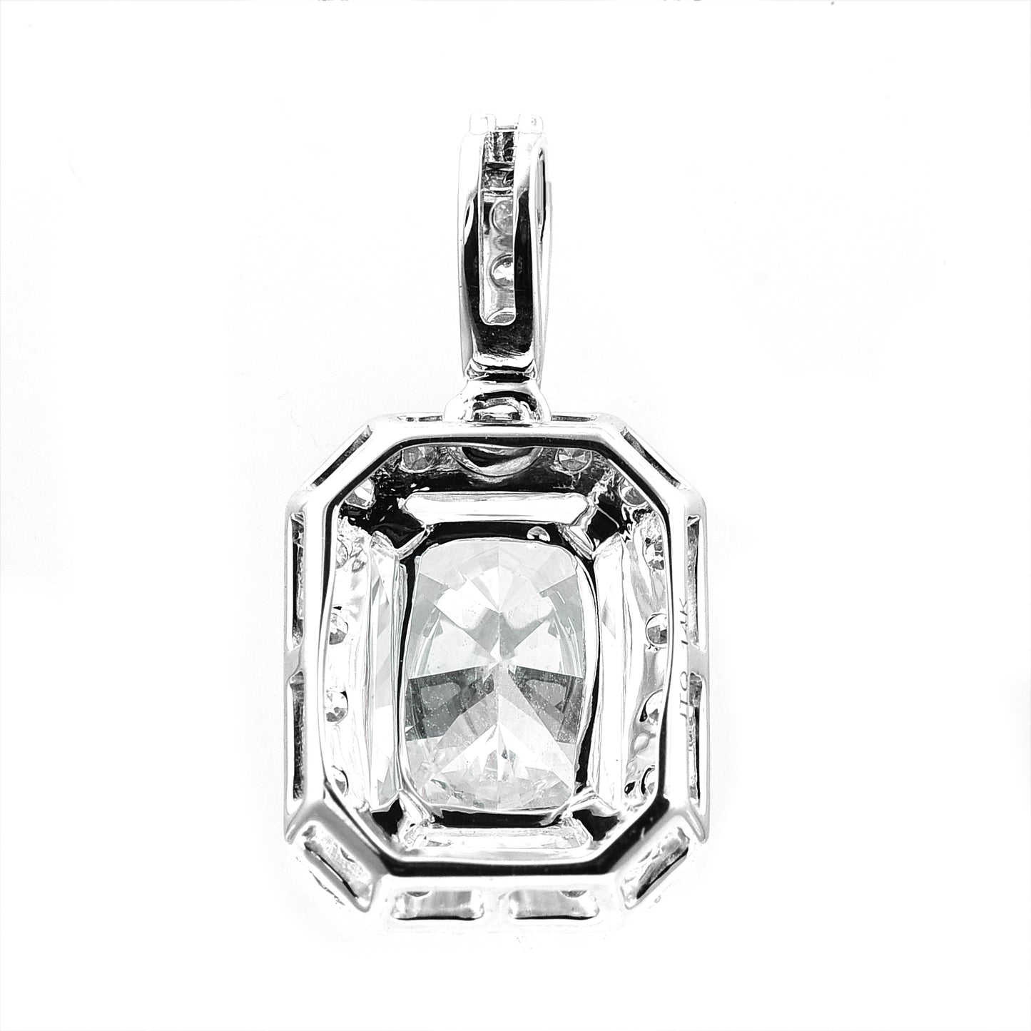 2.46 Carats Lab Grown Diamond 14K Gold Pendant