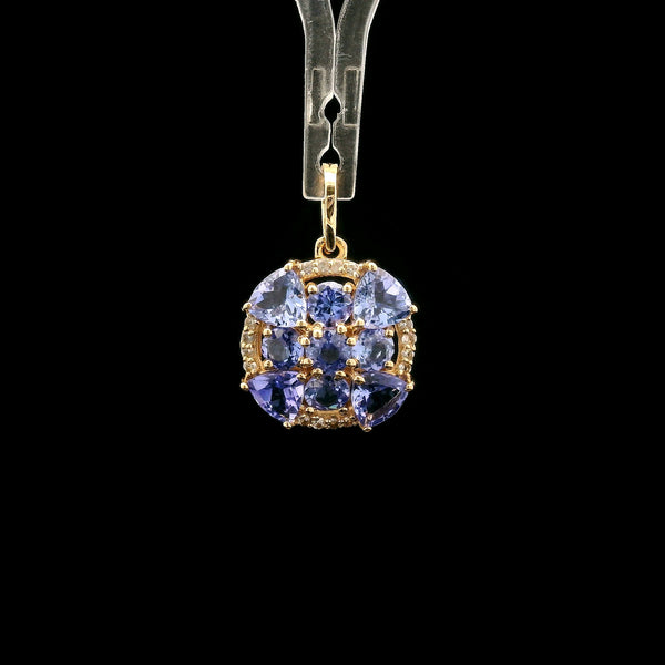 1.52 Ct Trillion Tanzanite 14K Gold Pendant