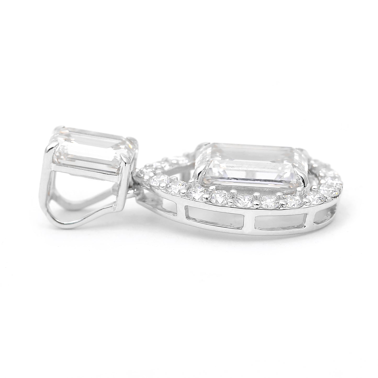 3.52 Carats Lab Grown Diamond 14K Gold Pendant