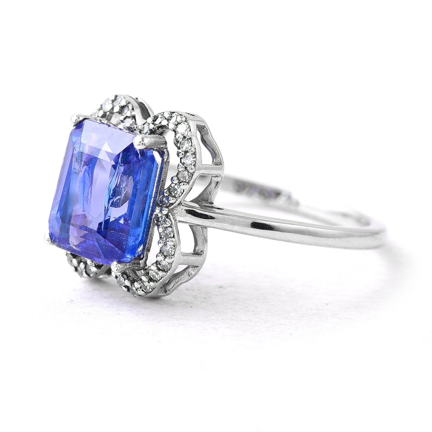 2.58 Ct Octagon Tanzanite 950 Platinum Ring