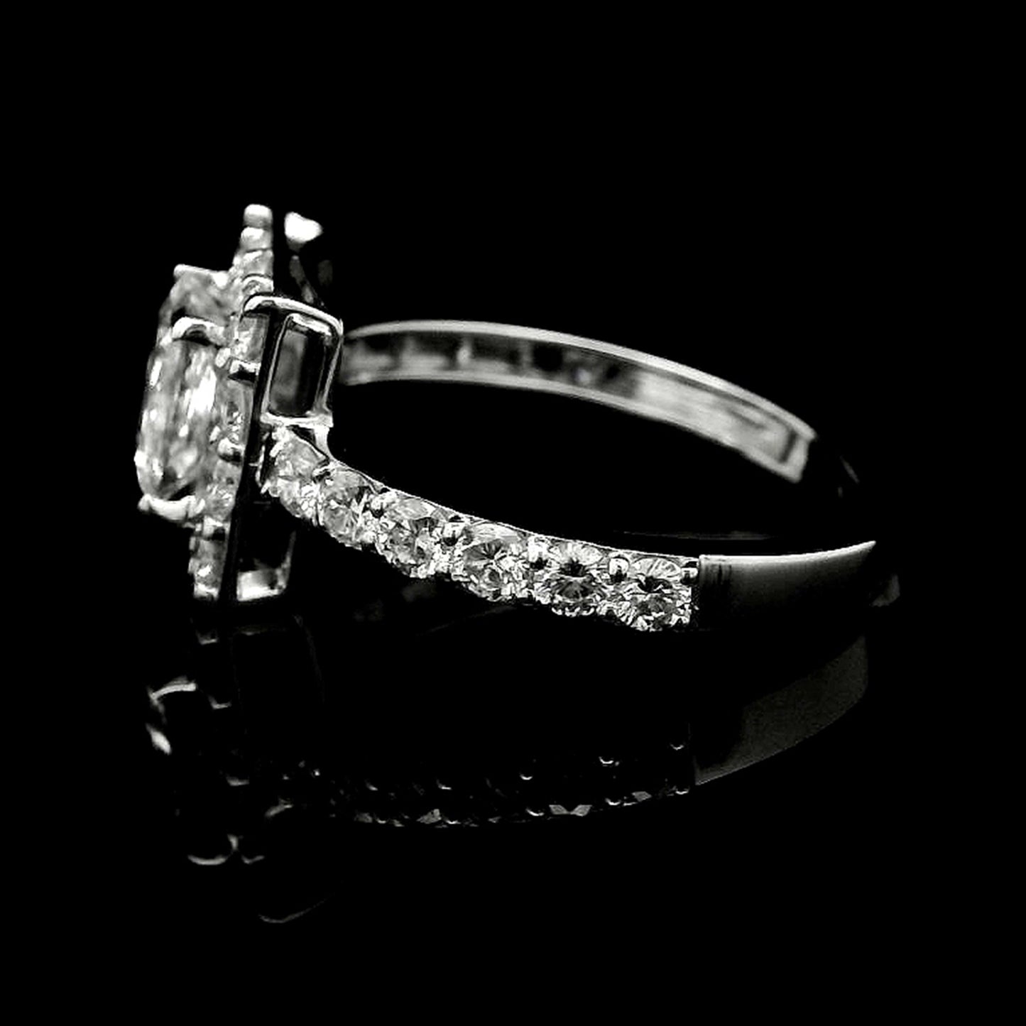 2.04 Carats Lab Grown Diamond 14K Gold Ring