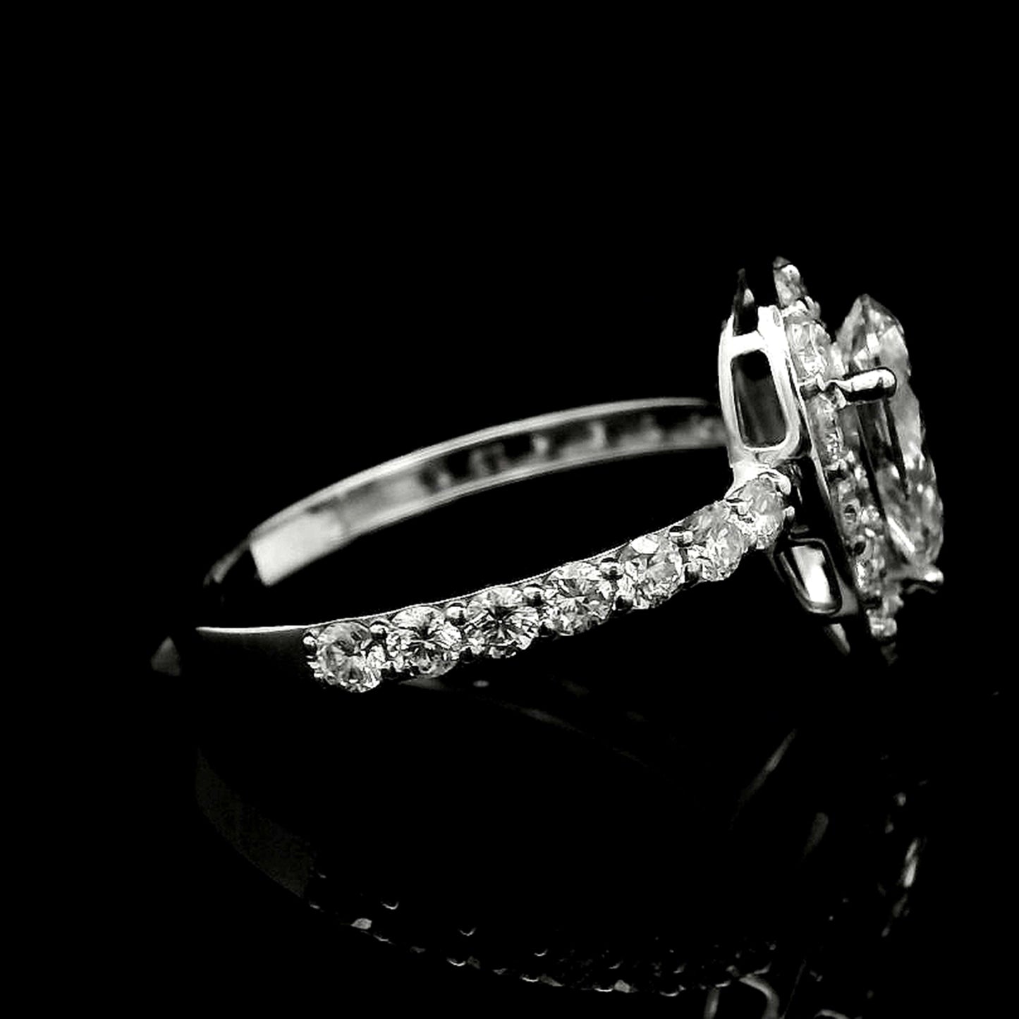 1.96 Carats Lab Grown Diamond 14K Gold Ring