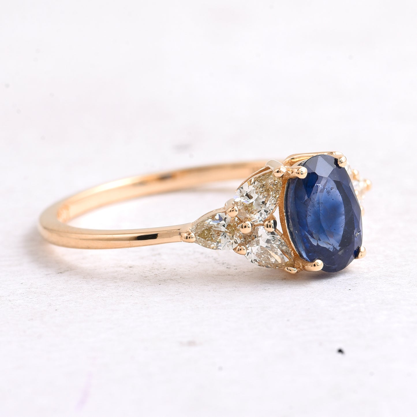1.67 Ct Oval Mixed Cut Natural Sapphire 14K Gold Ring