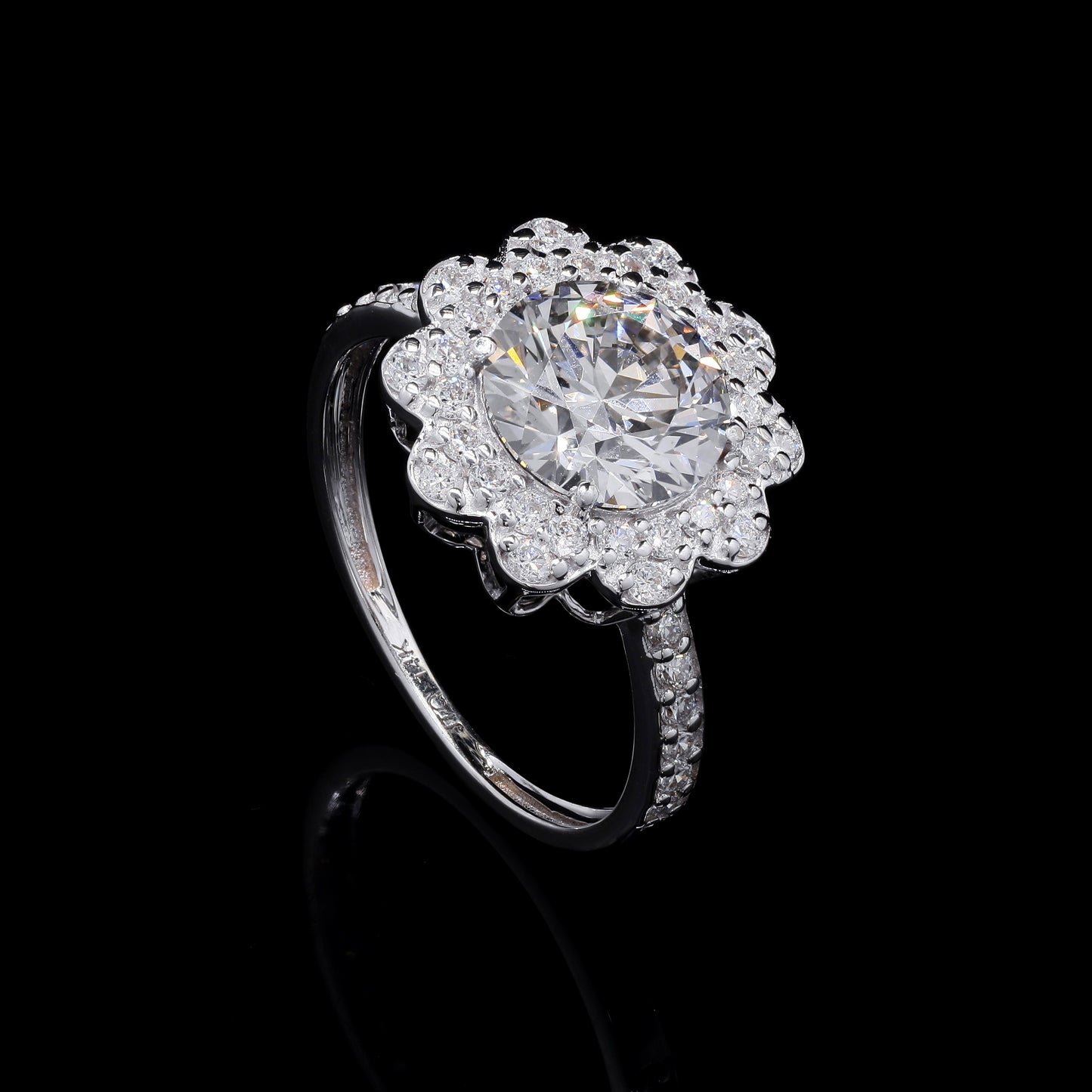 2.57 Carats Lab Grown Diamond 14K Gold Ring