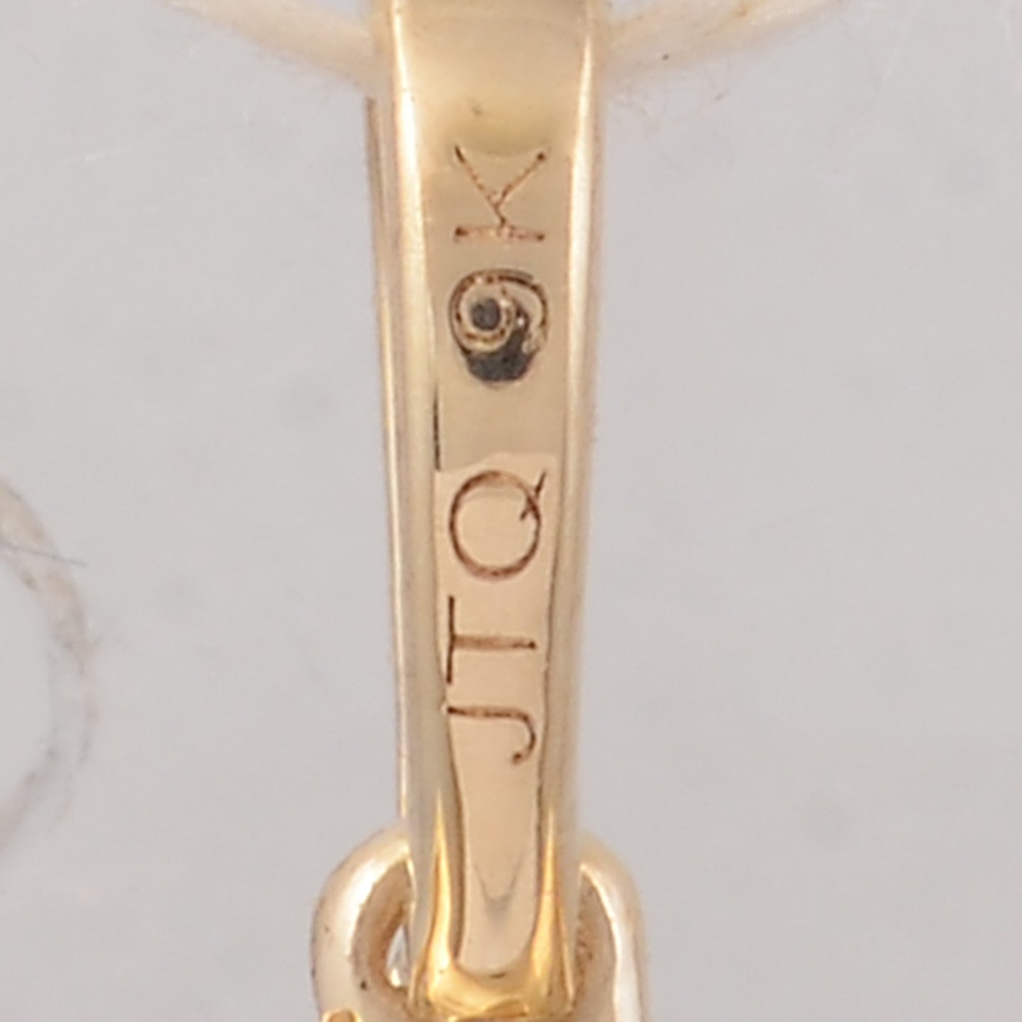 2.44 Ct Oval Emerald 9K Gold Pendant
