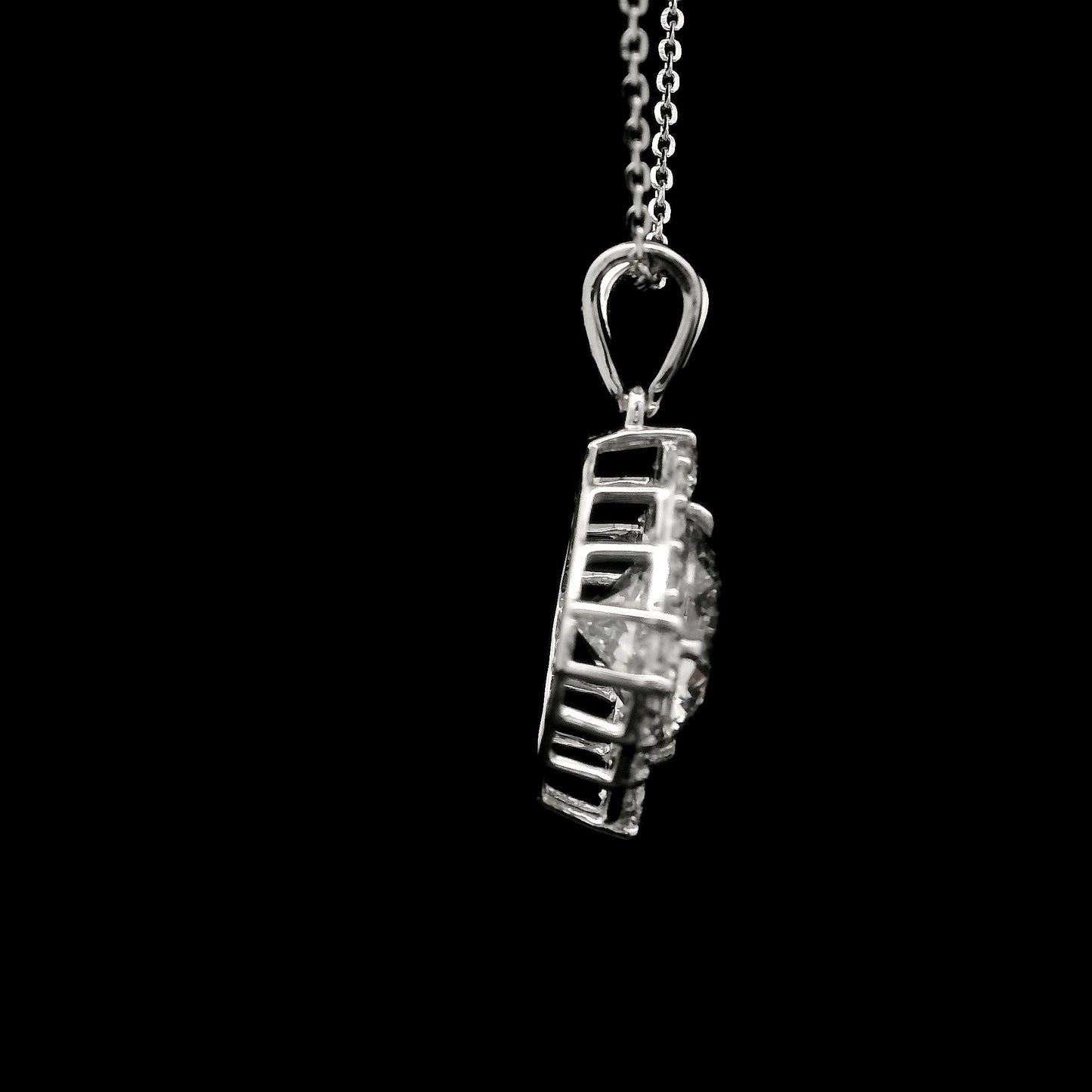 2.68 Carats Lab Grown Diamond 14K Gold Pendant