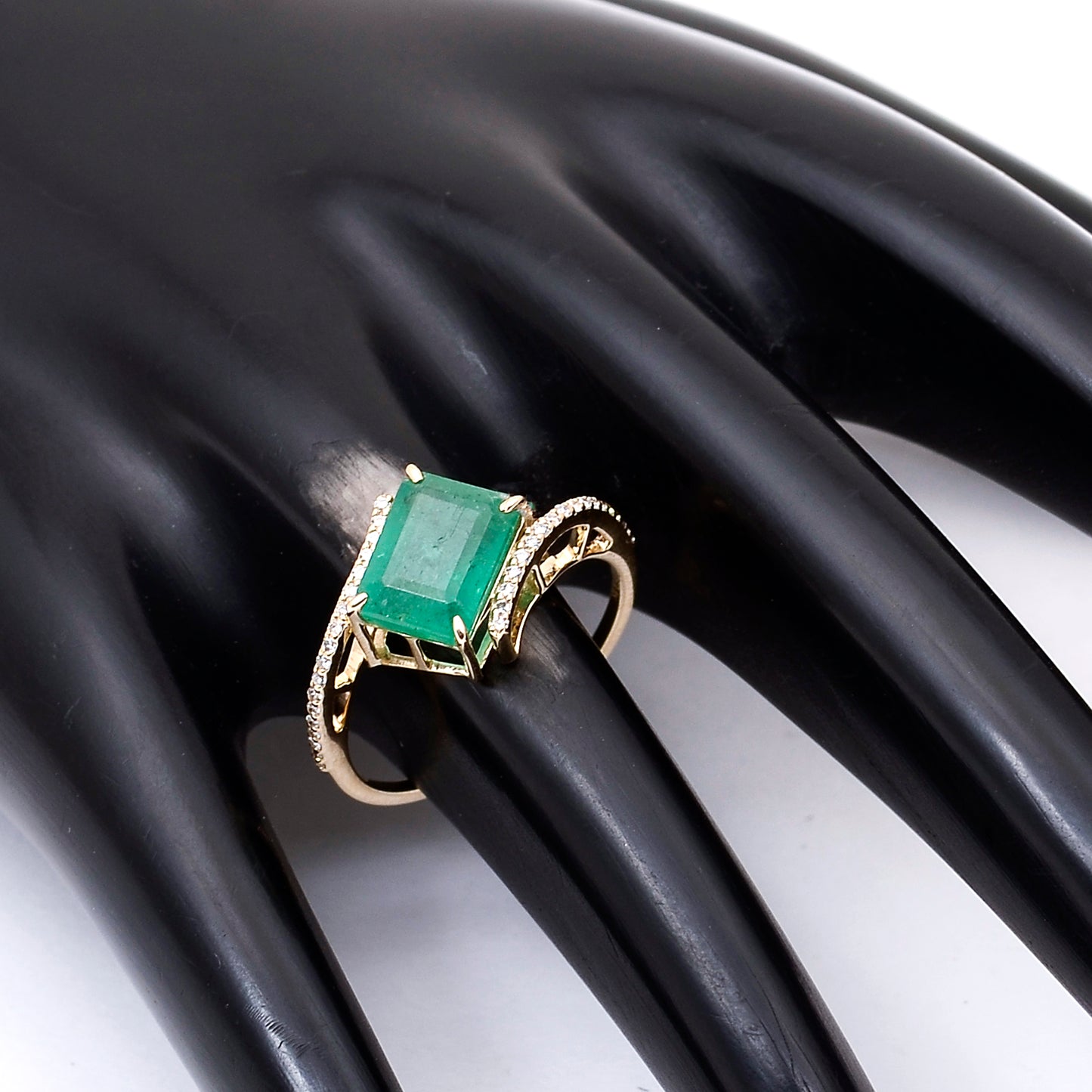 2.61 Ct Octagon Natural Emerald 14K Gold Ring