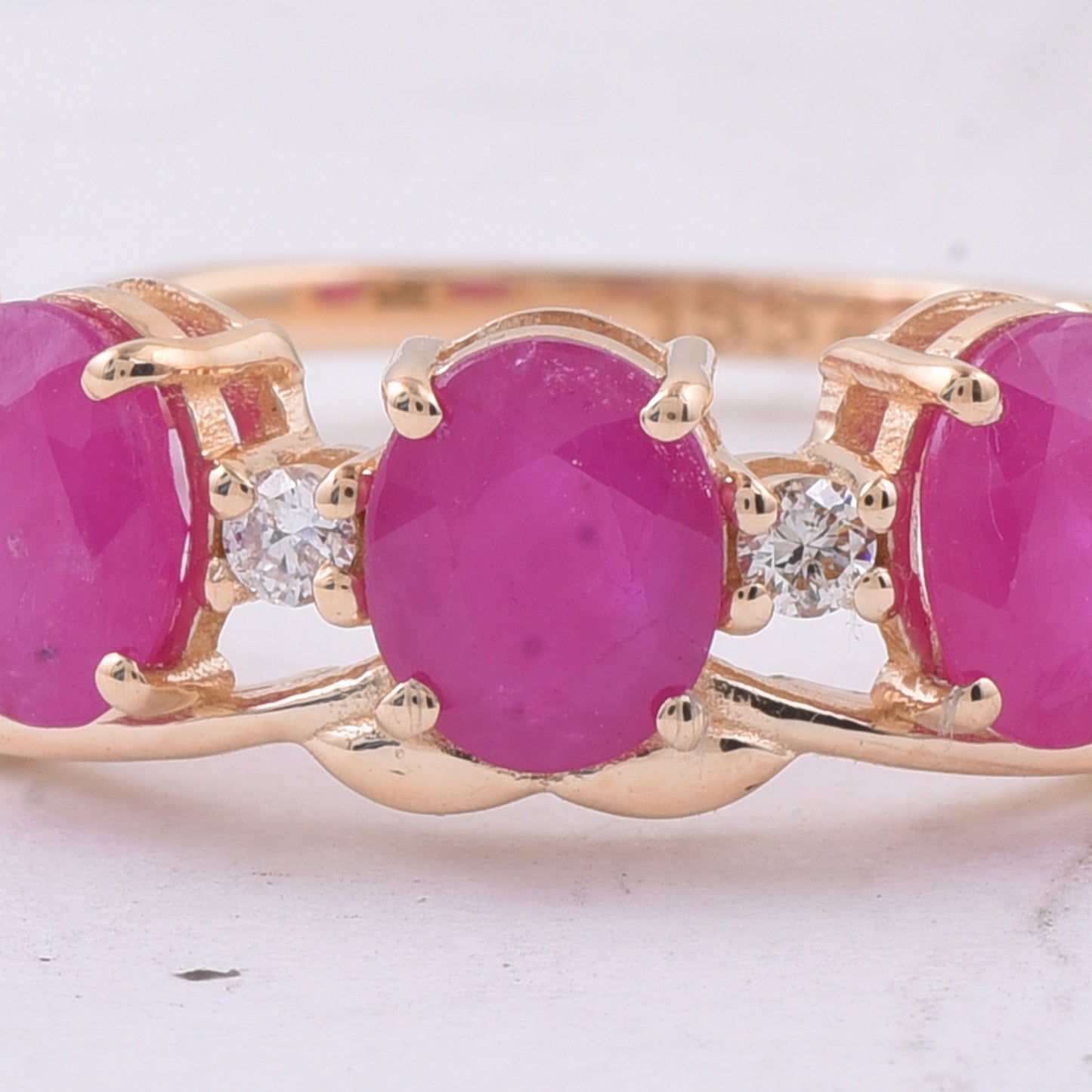 2.91 Ct Oval Natural Ruby 14K Gold Ring