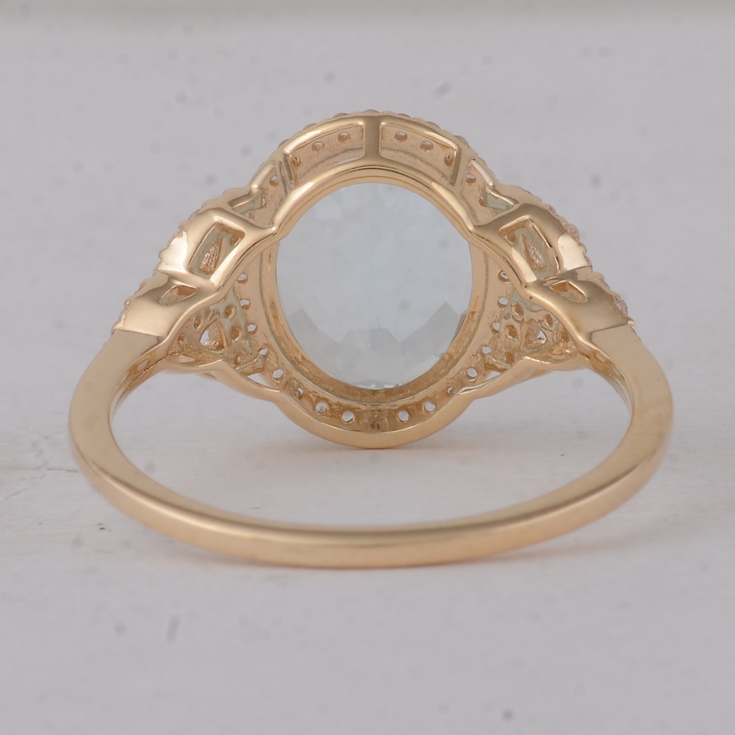 2.44 Ct Oval Aquamarine 9K Gold Ring