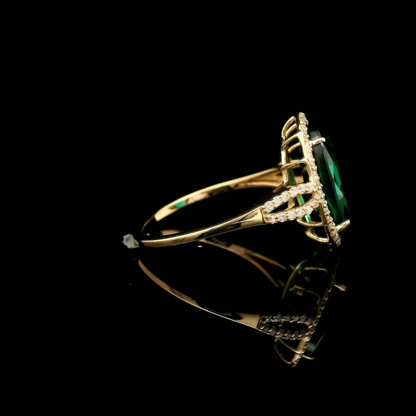 3.65 Ct Oval Mixed Cut Lab Grown Emerald 14K Gold Ring