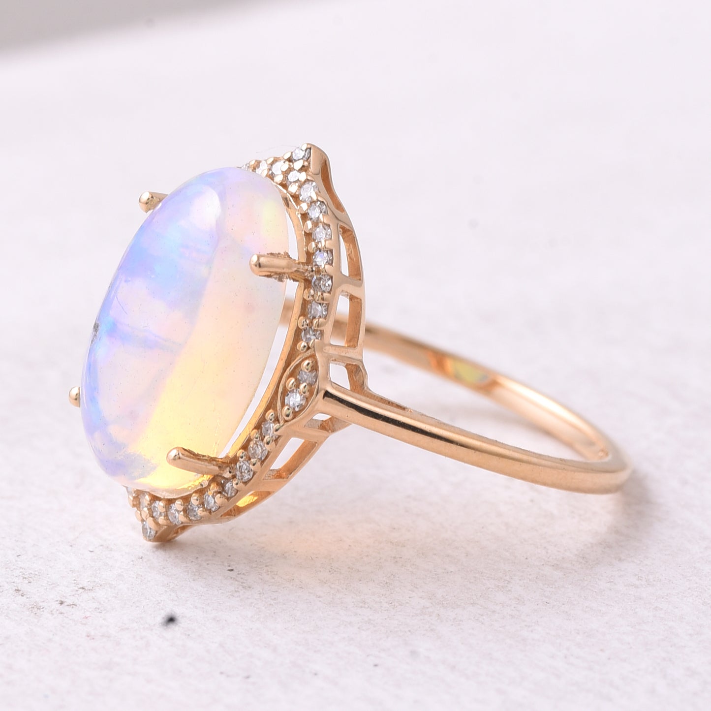 3.27 Ct Oval Cabochon Cut Natural Opal 14K Gold Ring