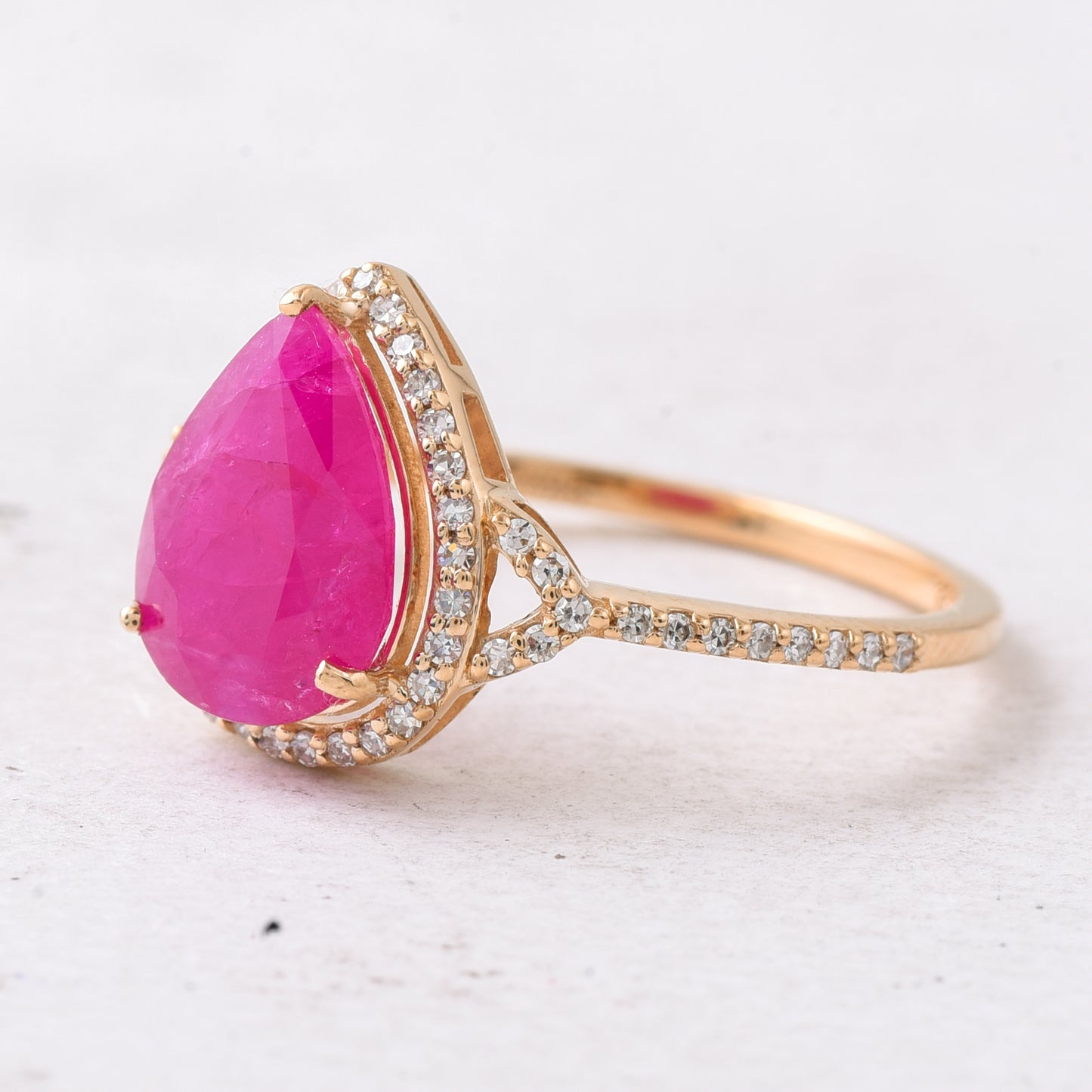 2.63 Ct Pear Mixed Cut Natural Ruby 14K Gold Ring