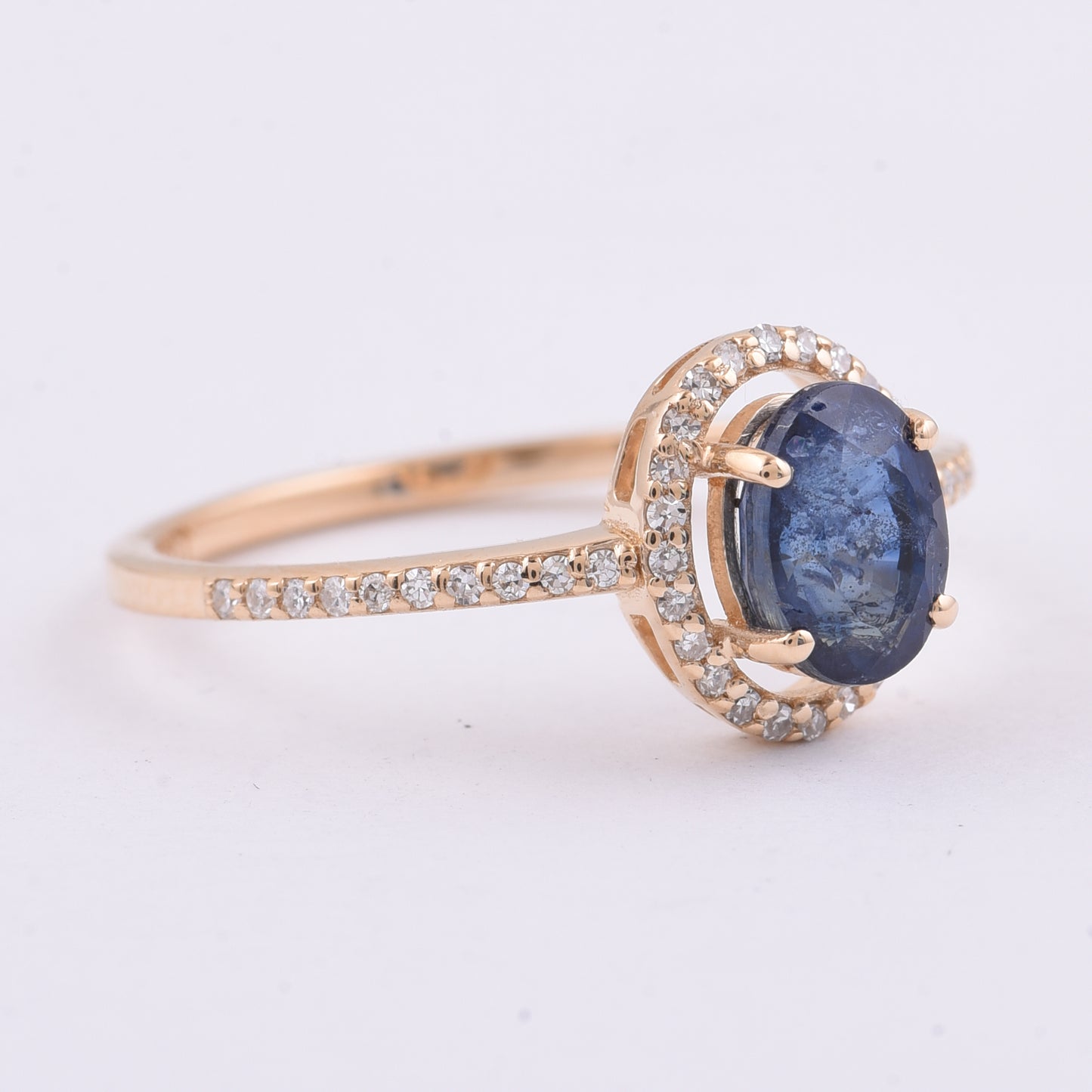 1.41 Ct Oval Natural Sapphire 14K Gold Ring