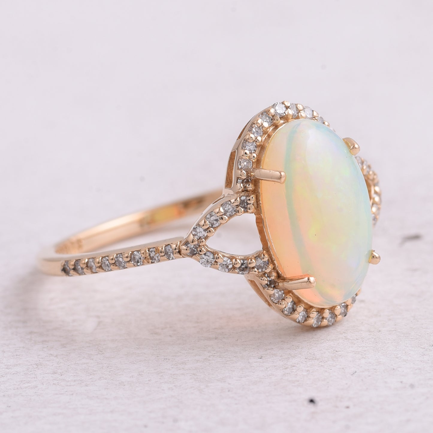 1.39 Ct Oval Cabochon Cut Natural Opal 14K Gold Ring