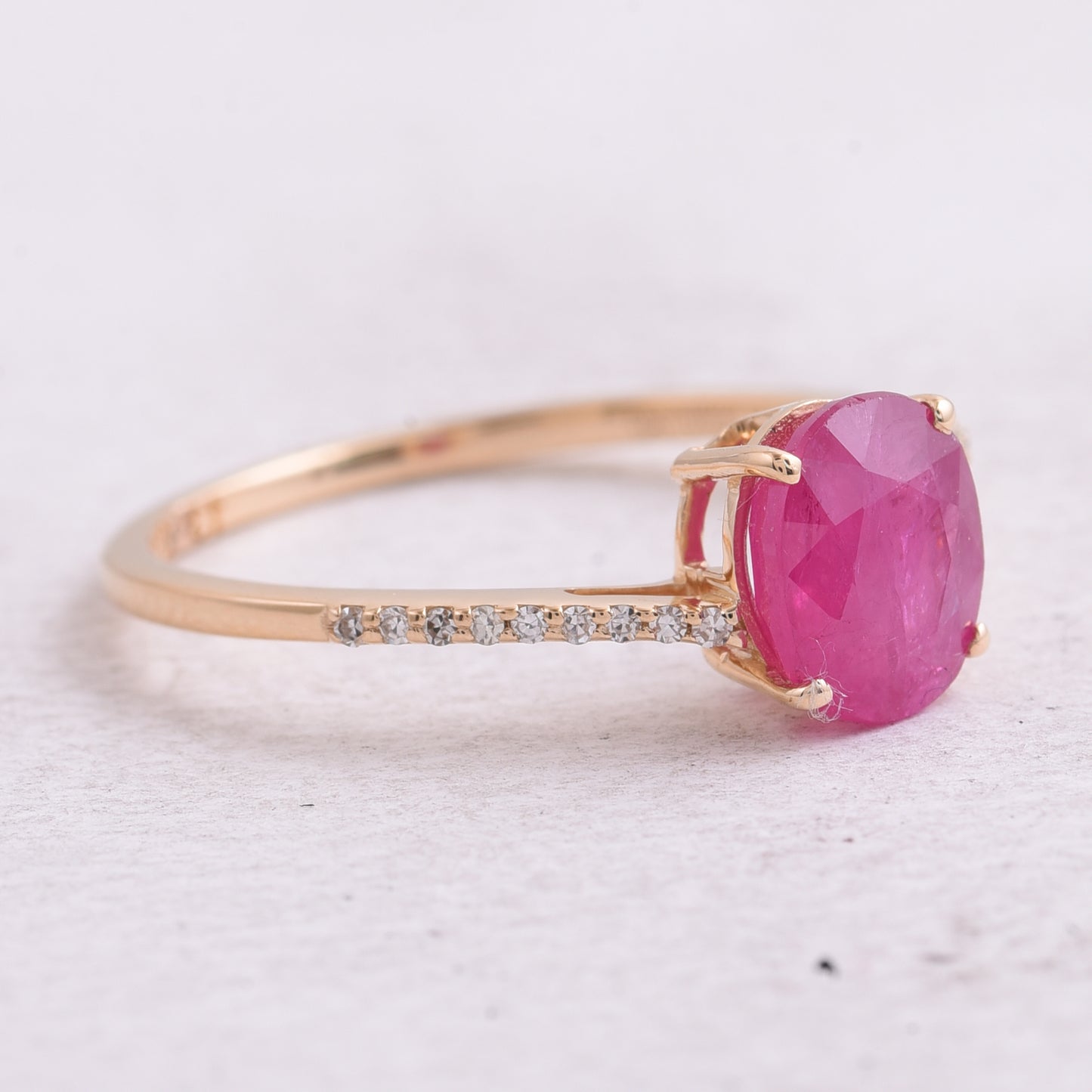 1.76 Ct Oval Natural Ruby 14K Gold Ring