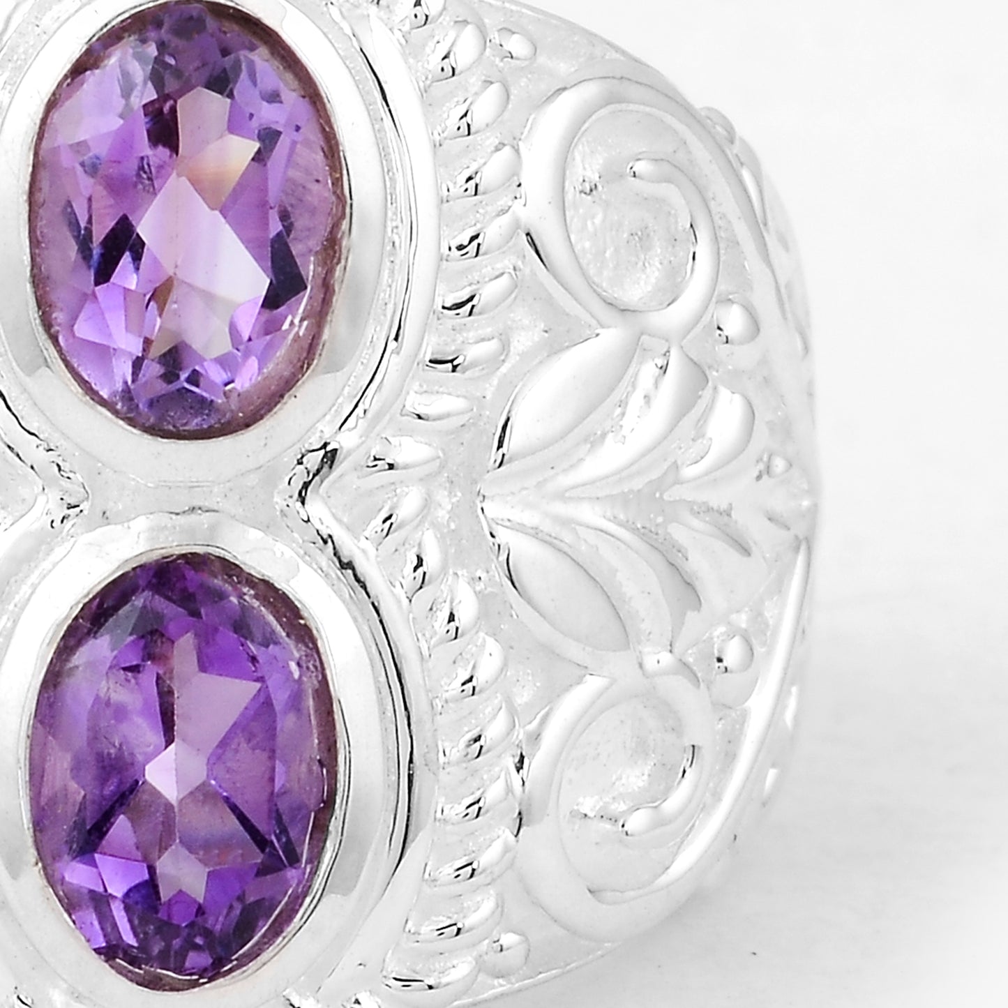 1.45 Ct Oval Amethyst, 925 Sterling Silver Ring