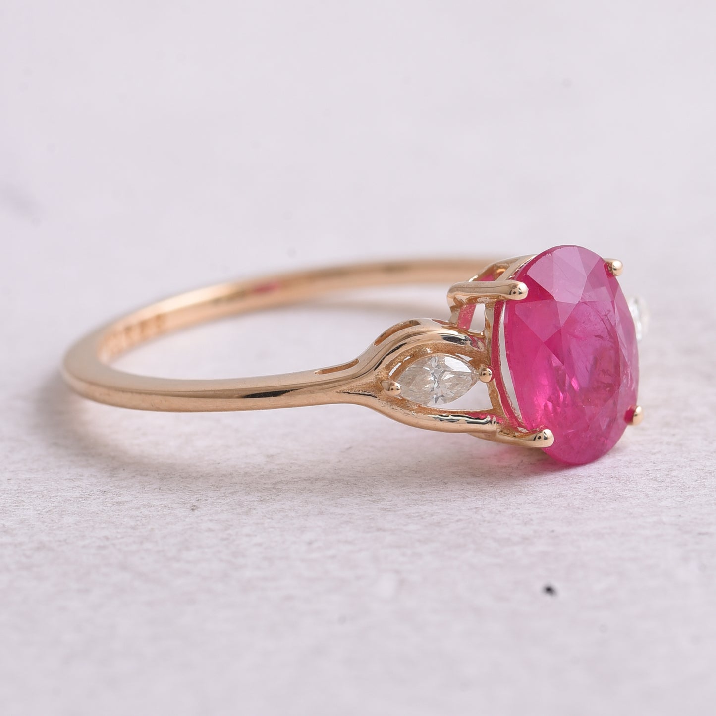 1.65 Ct Oval Natural Ruby 14K Gold Ring