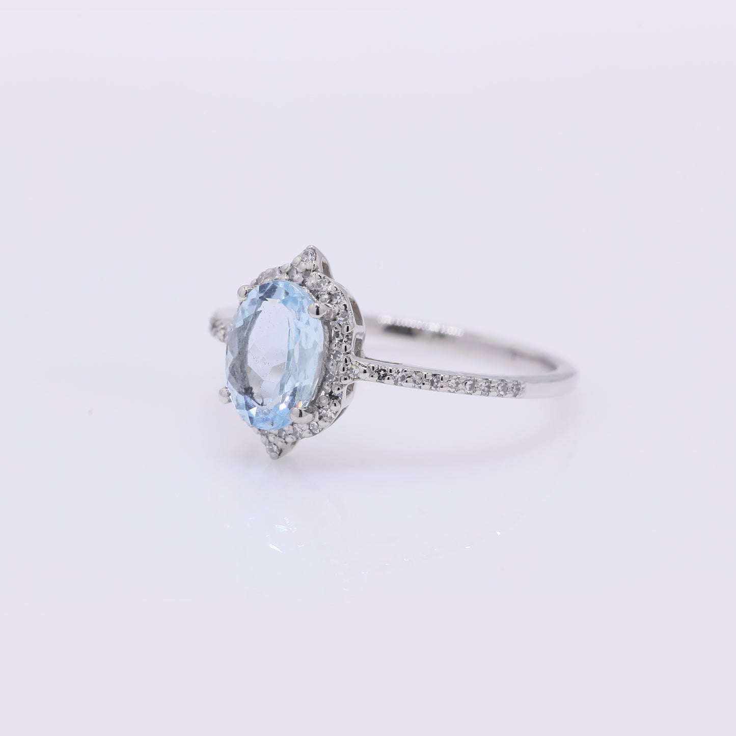1.18 Ct Oval Mixed Cut Natural Aquamarine 950 Platinum Ring