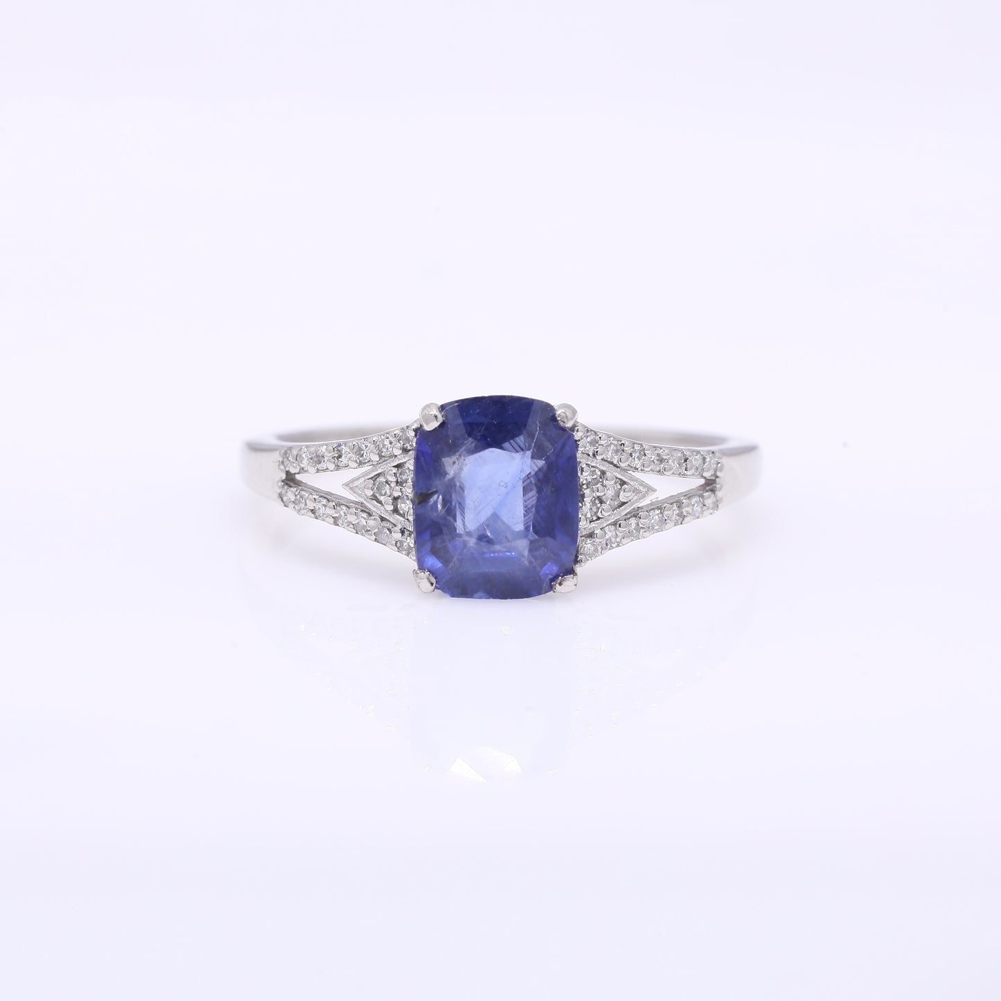 1.43 Ct Cushion Mixed Cut Natural Sapphire 950 Platinum Ring