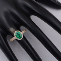 1.50 Ct Oval Emerald 9K Gold Ring