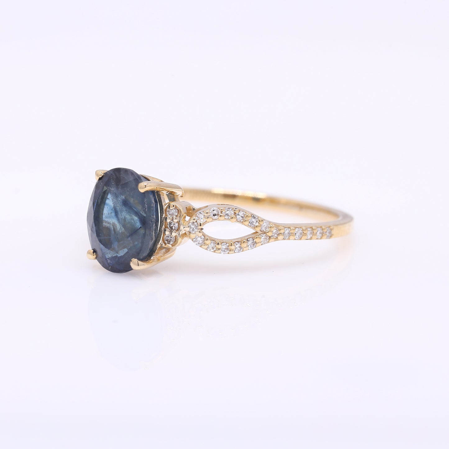 2.40 Ct Oval Mixed Cut Natural Sapphire 14K Gold Ring
