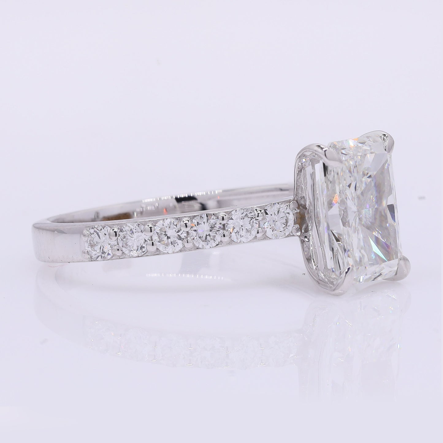 2.28 Carats Lab Grown Diamond 14K Gold Ring