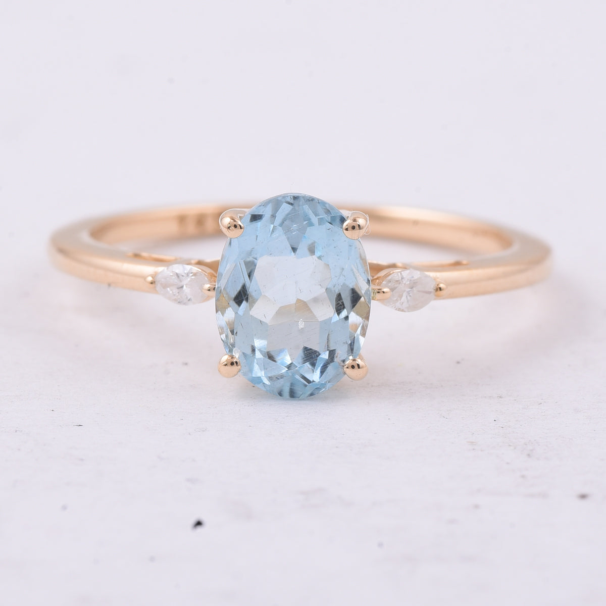 1.35 Ct Oval Natural Aquamarine 14K Gold Ring