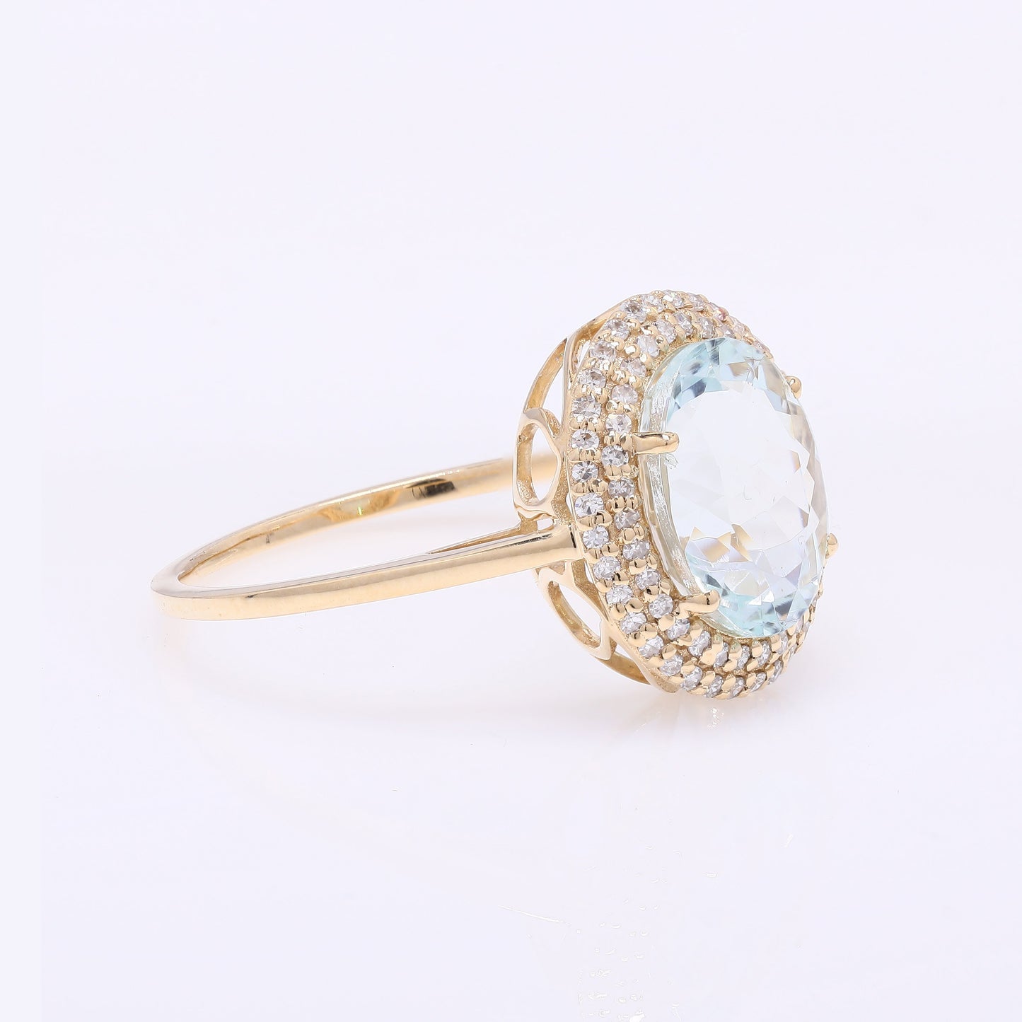 2.64 Ct Oval Mixed Cut Natural Beryl Aquamarine 14K Gold Ring