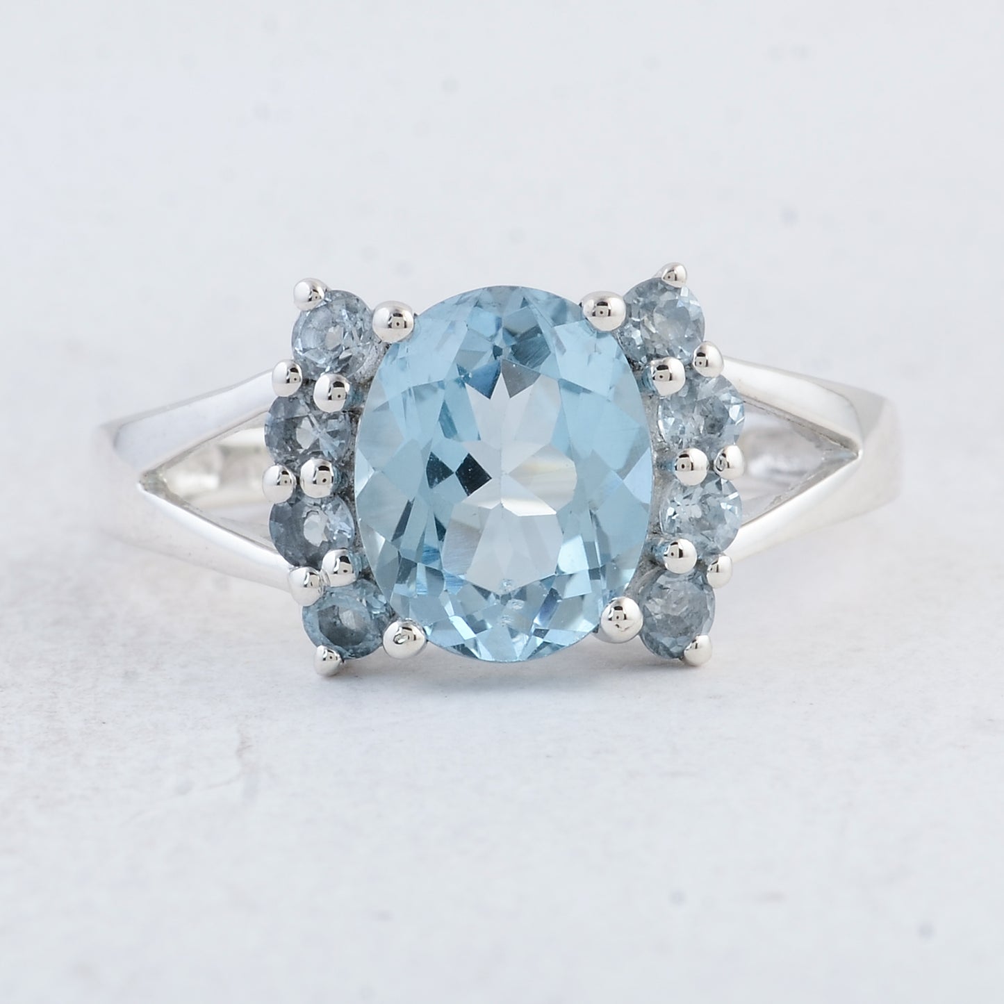 3.24 Ct Oval Blue Topaz 925 Sterling Silver Ring