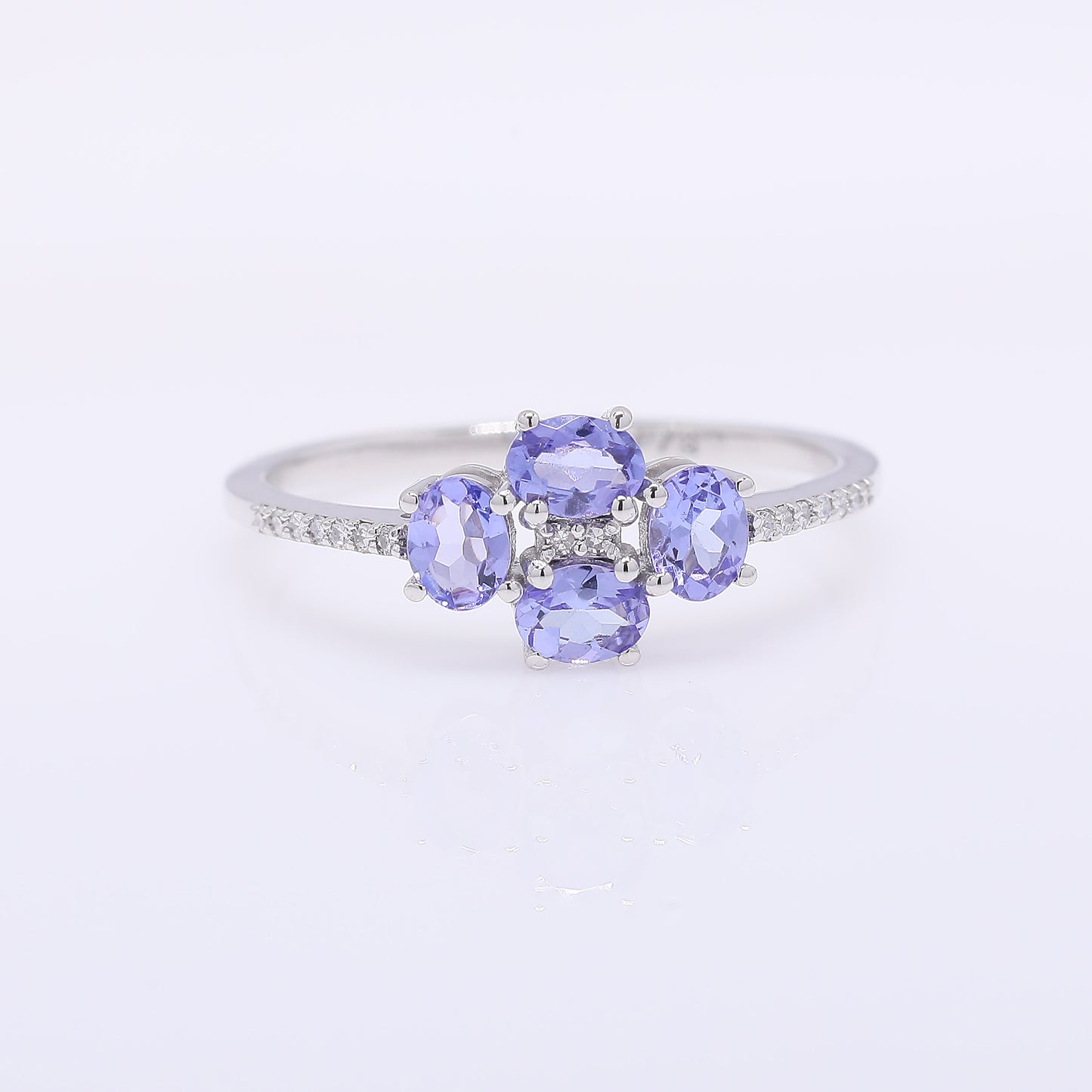 0.70 Ct Oval Mixed Cut Natural Tanzanite 950 Platinum Ring