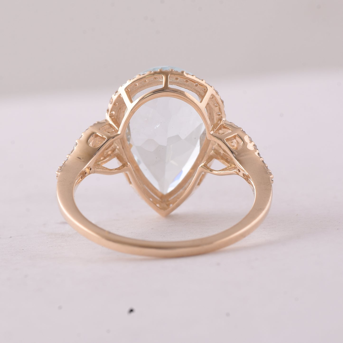 4.05 Ct Pear Aquamarine 9K Gold Ring
