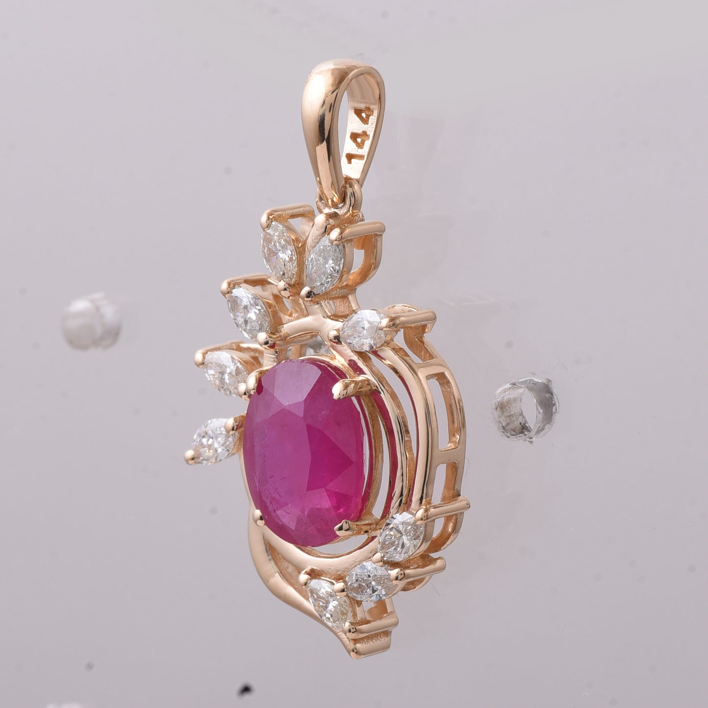 2.14 Ct Oval Mixed Cut Natural Ruby 14K Gold Pendant