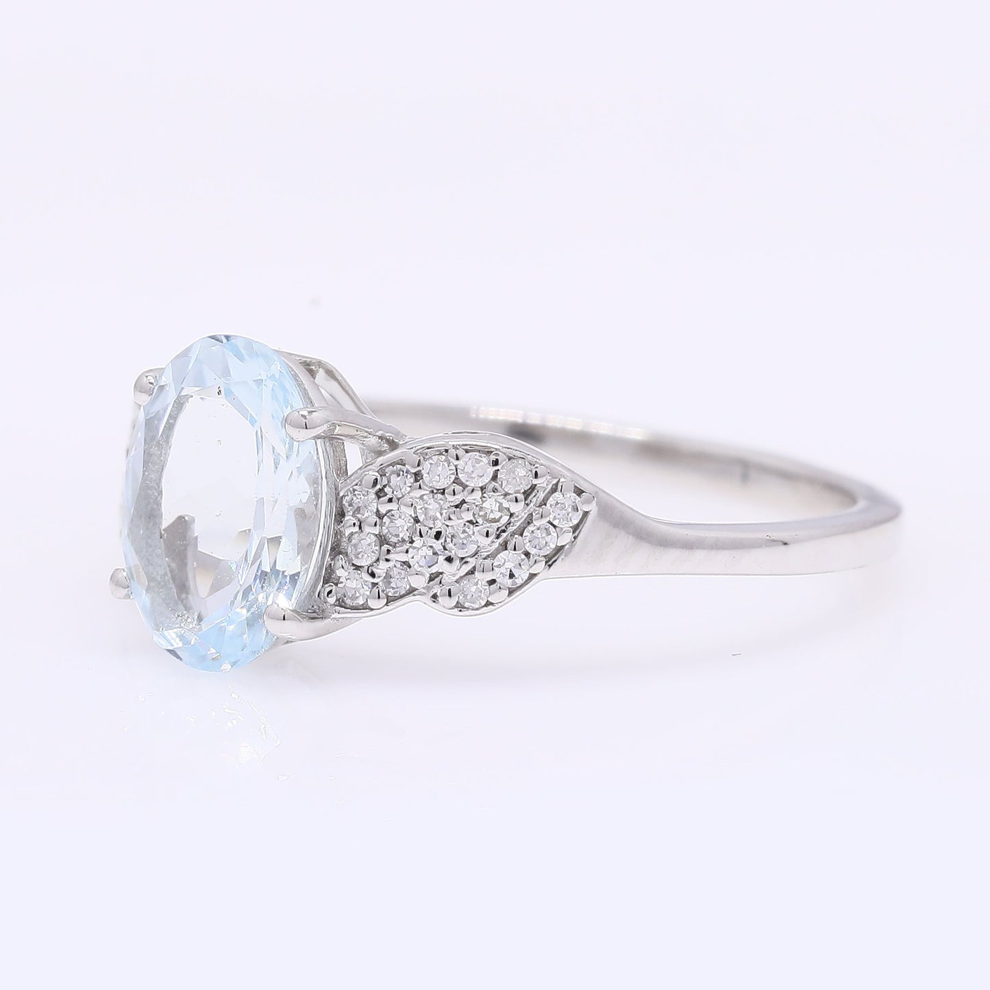 1.30 Ct Oval Mixed Cut Natural Aquamarine 950 Platinum Ring