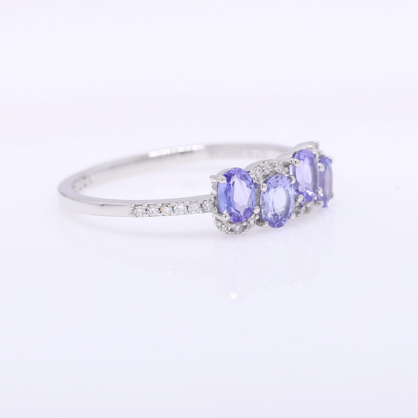 0.74 Ct Oval Mixed Cut Natural Tanzanite 950 Platinum Ring