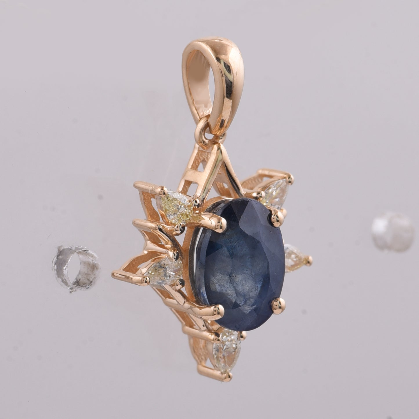 2.12 Ct Oval Natural Sapphire 14K Gold Pendant