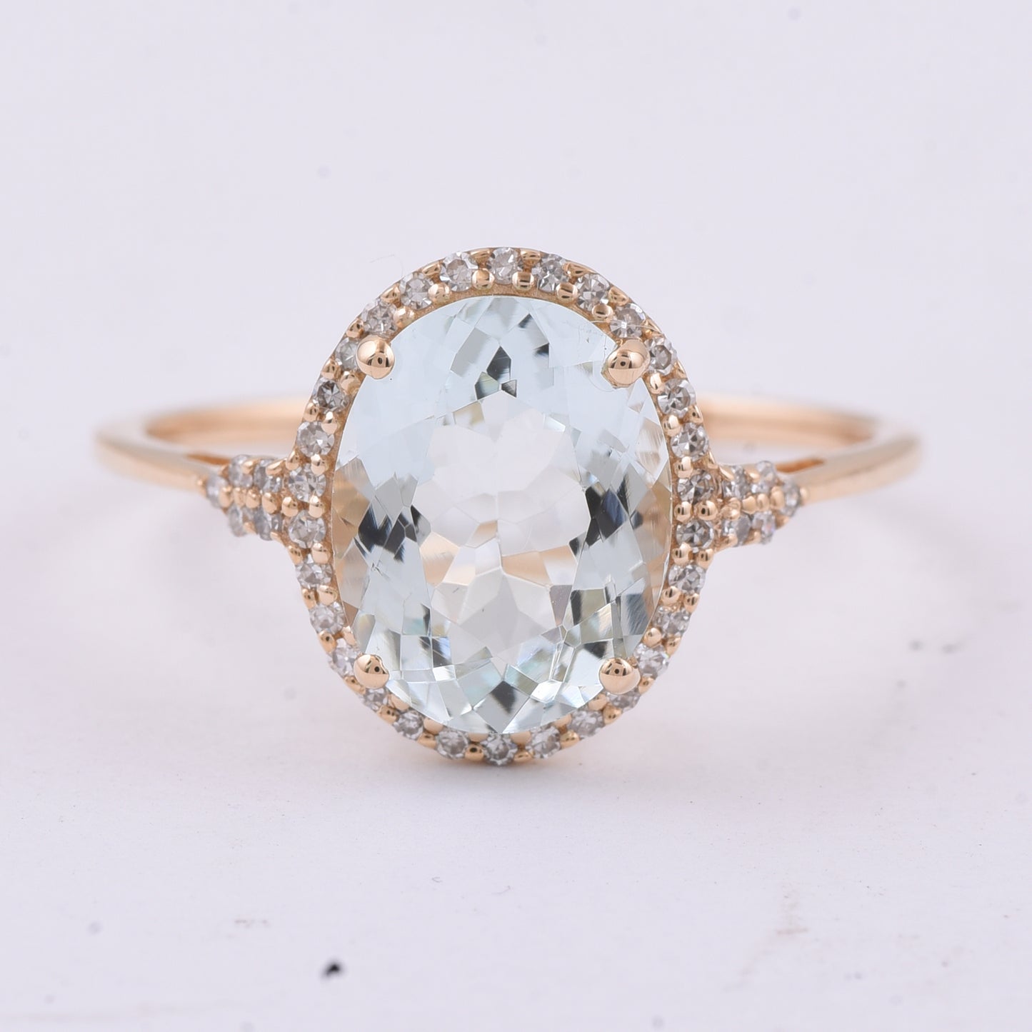 2.19 Ct Oval Natural Aquamarine 14K Gold Ring