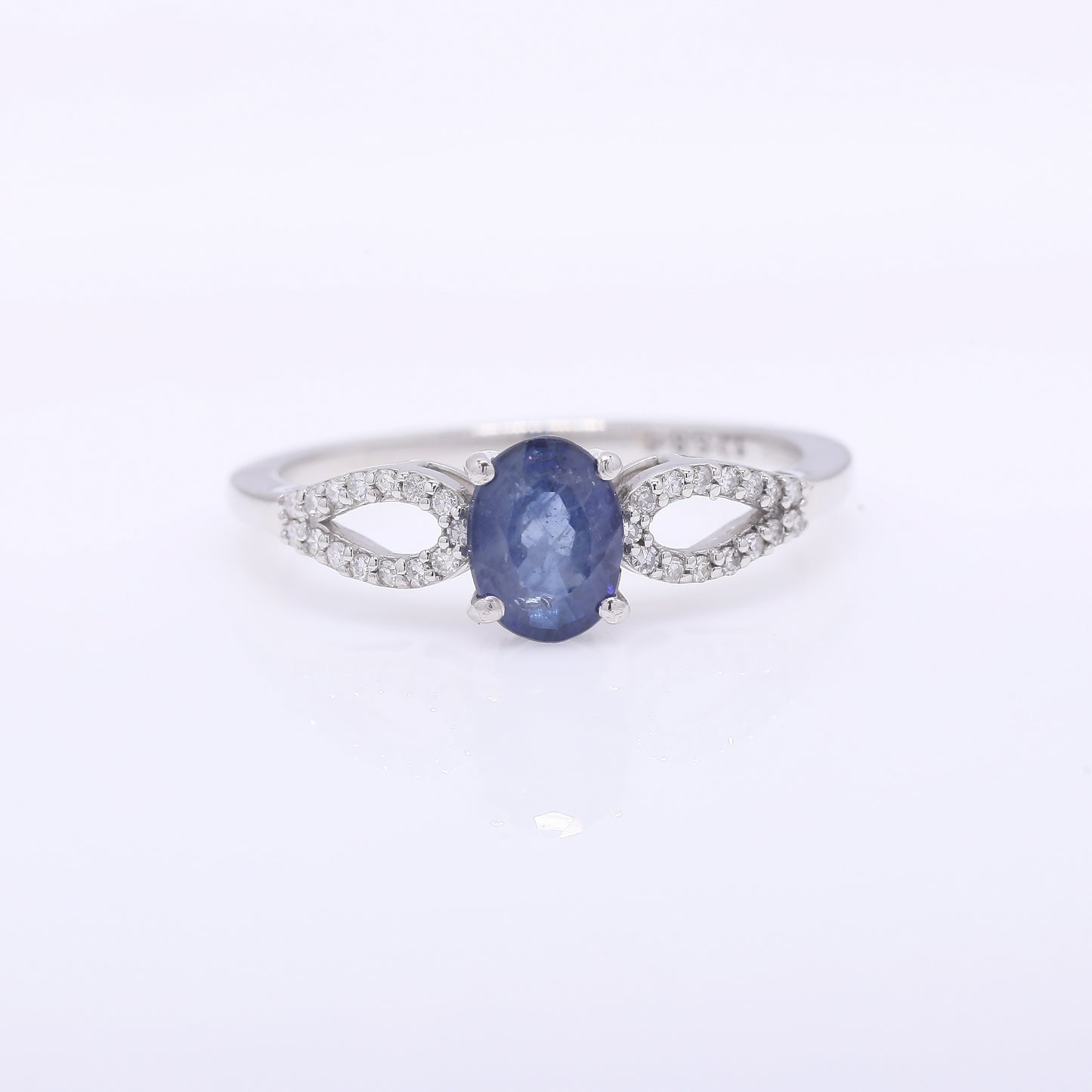 1.17 Ct Oval Cabochon Cut Natural Sapphire 950 Platinum Ring