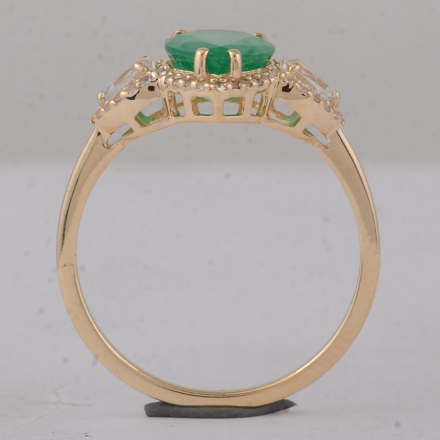 1.98 Ct Pear Emerald 9K Gold Ring