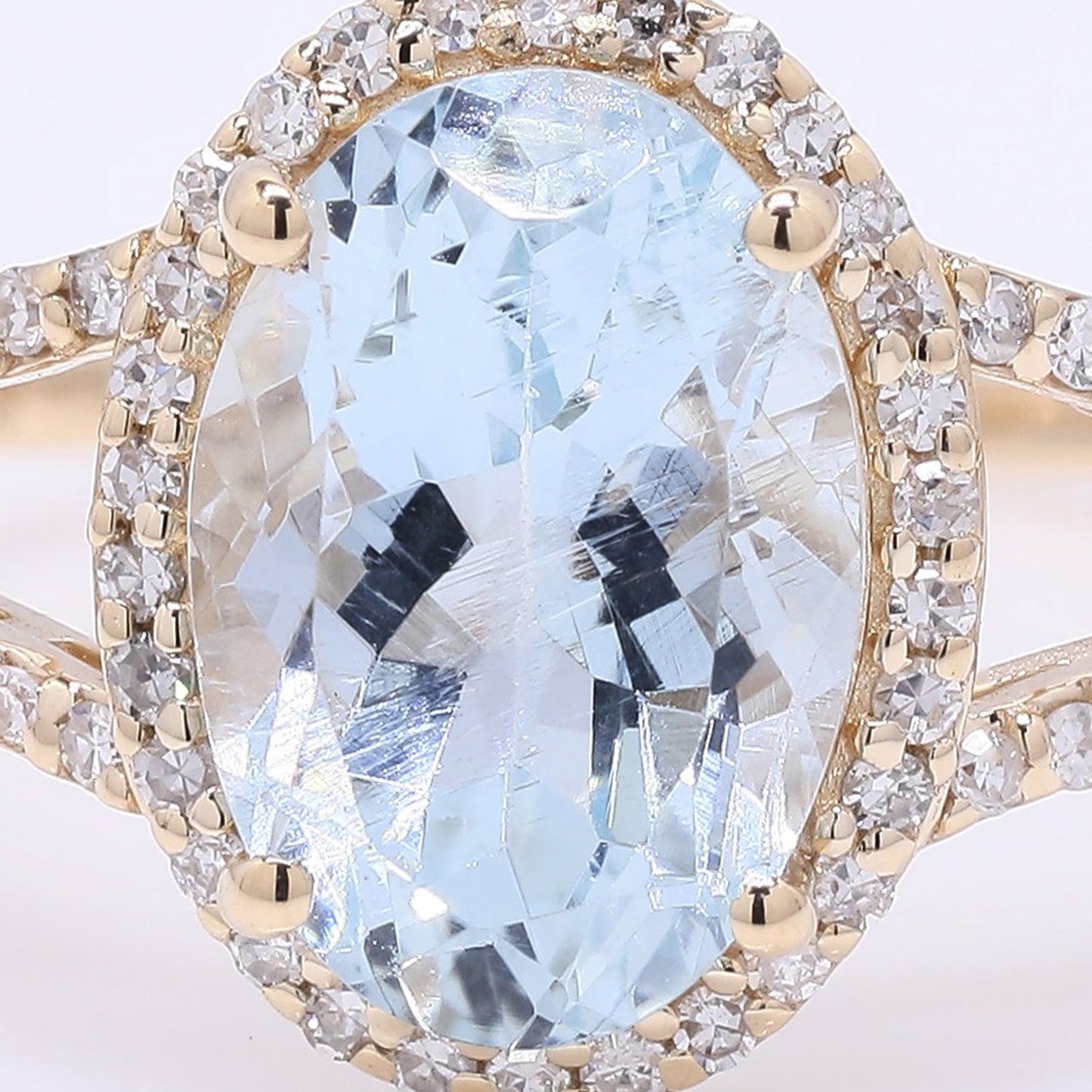 2.15 Ct Oval Mixed Cut Natural Aquamarine 14K Gold Ring